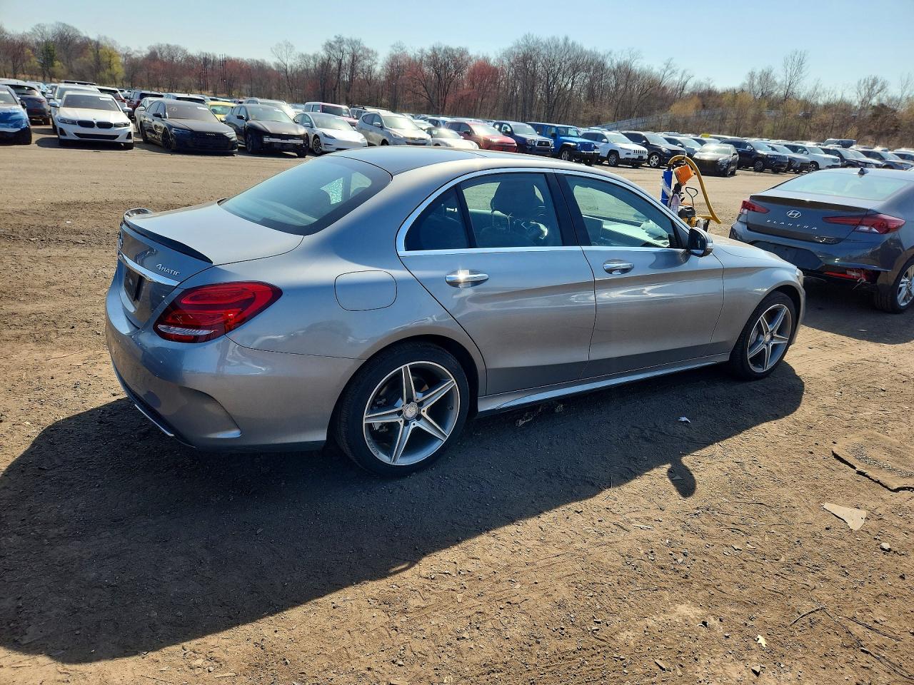 2015 Mercedes-benz C 300 4matic Silver vin: 55SWF4KB1FU050056
