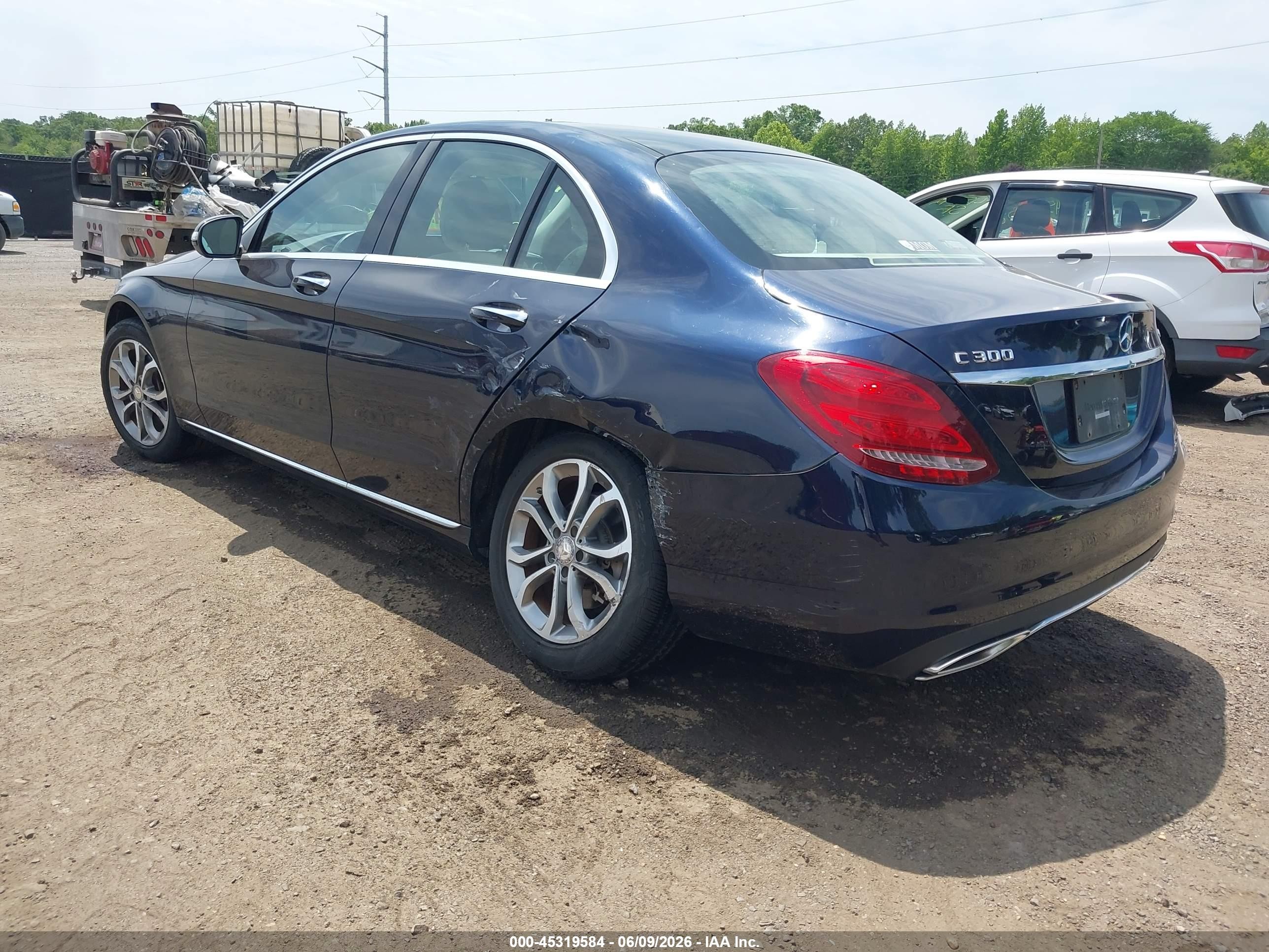 2015 Mercedes-benz C 300 4matic Dark Blue vin: 55SWF4KB1FU078360