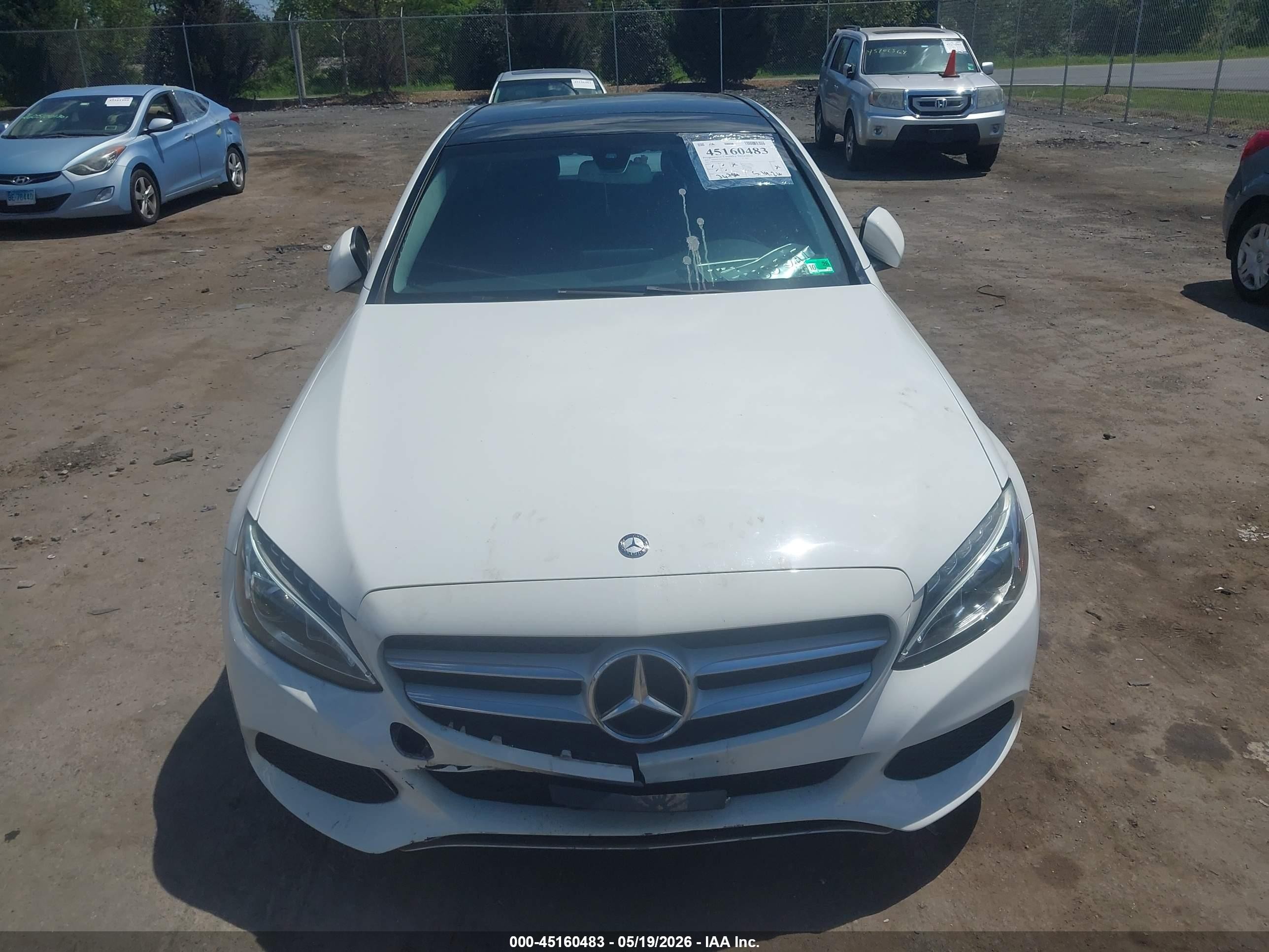 2015 Mercedes-benz C 300 4matic White vin: 55SWF4KB1FU082733