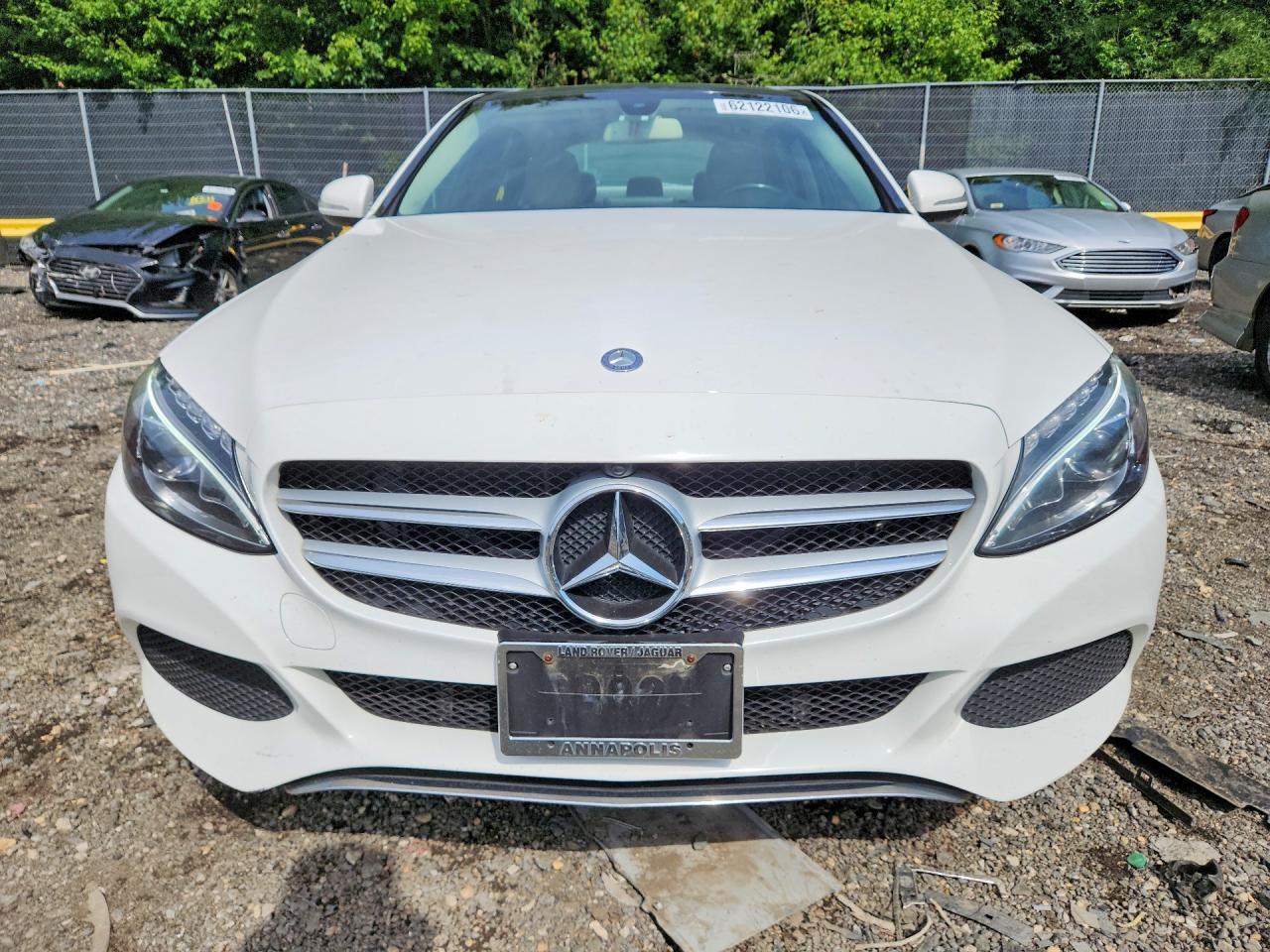 2015 Mercedes-benz C 300 4matic White vin: 55SWF4KB1FU084756