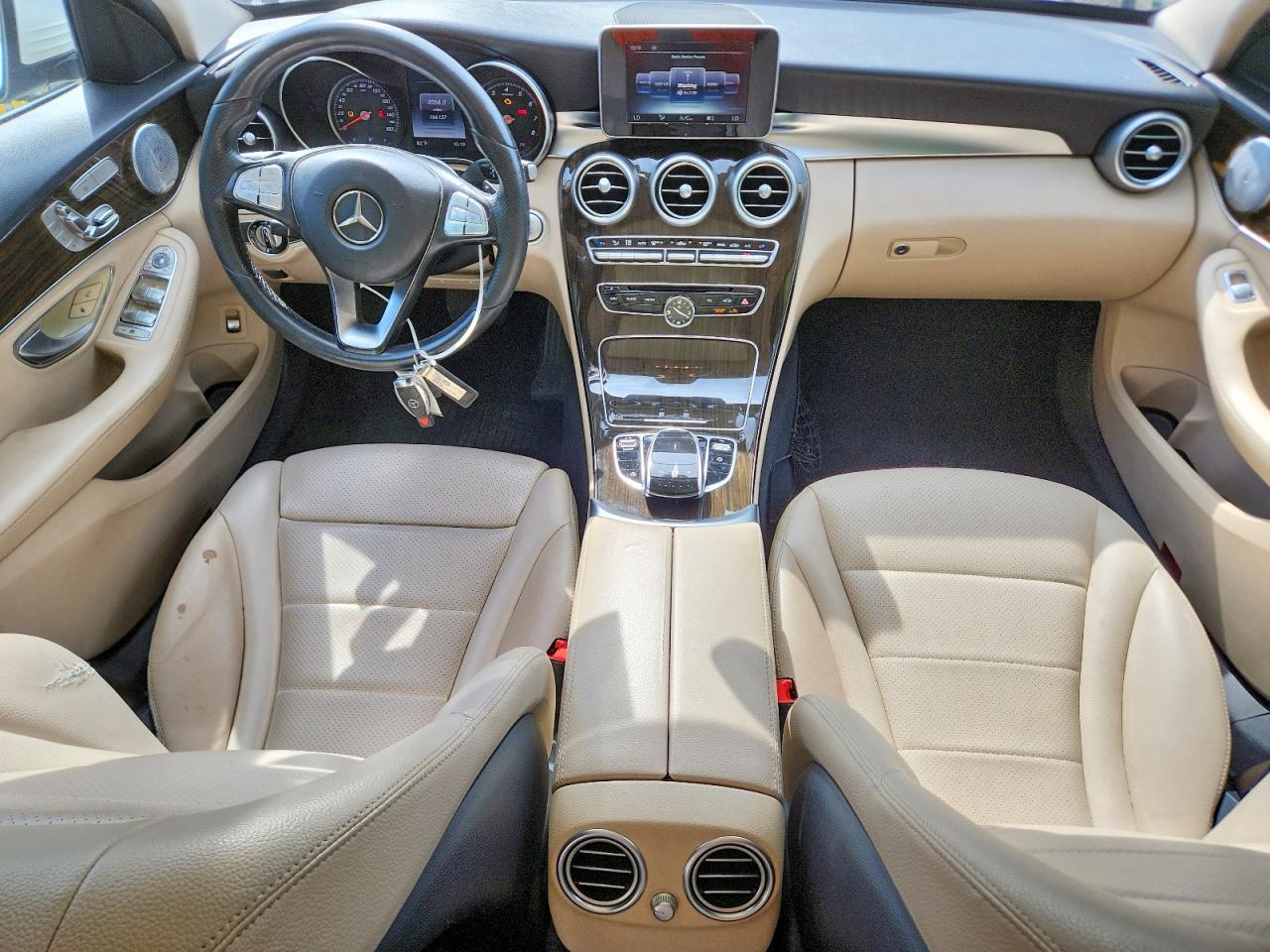 2015 Mercedes-benz C 300 4matic White vin: 55SWF4KB1FU084756