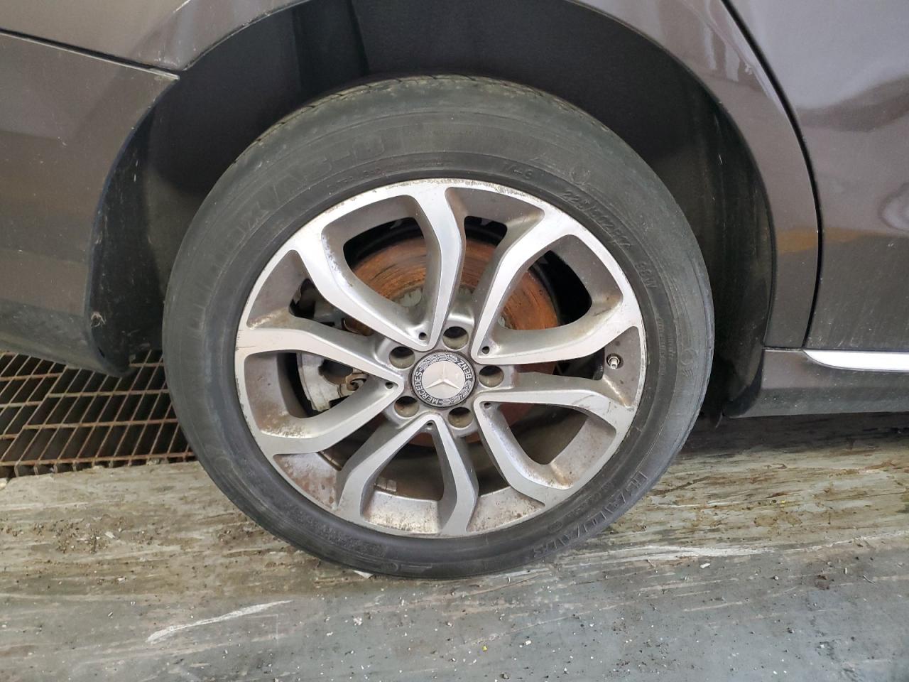 2016 Mercedes-benz C 300 4matic Коричневый vin: 55SWF4KB1GU120513 Damage: Right Rear Wheel, Curb Rash, > 12 Inches