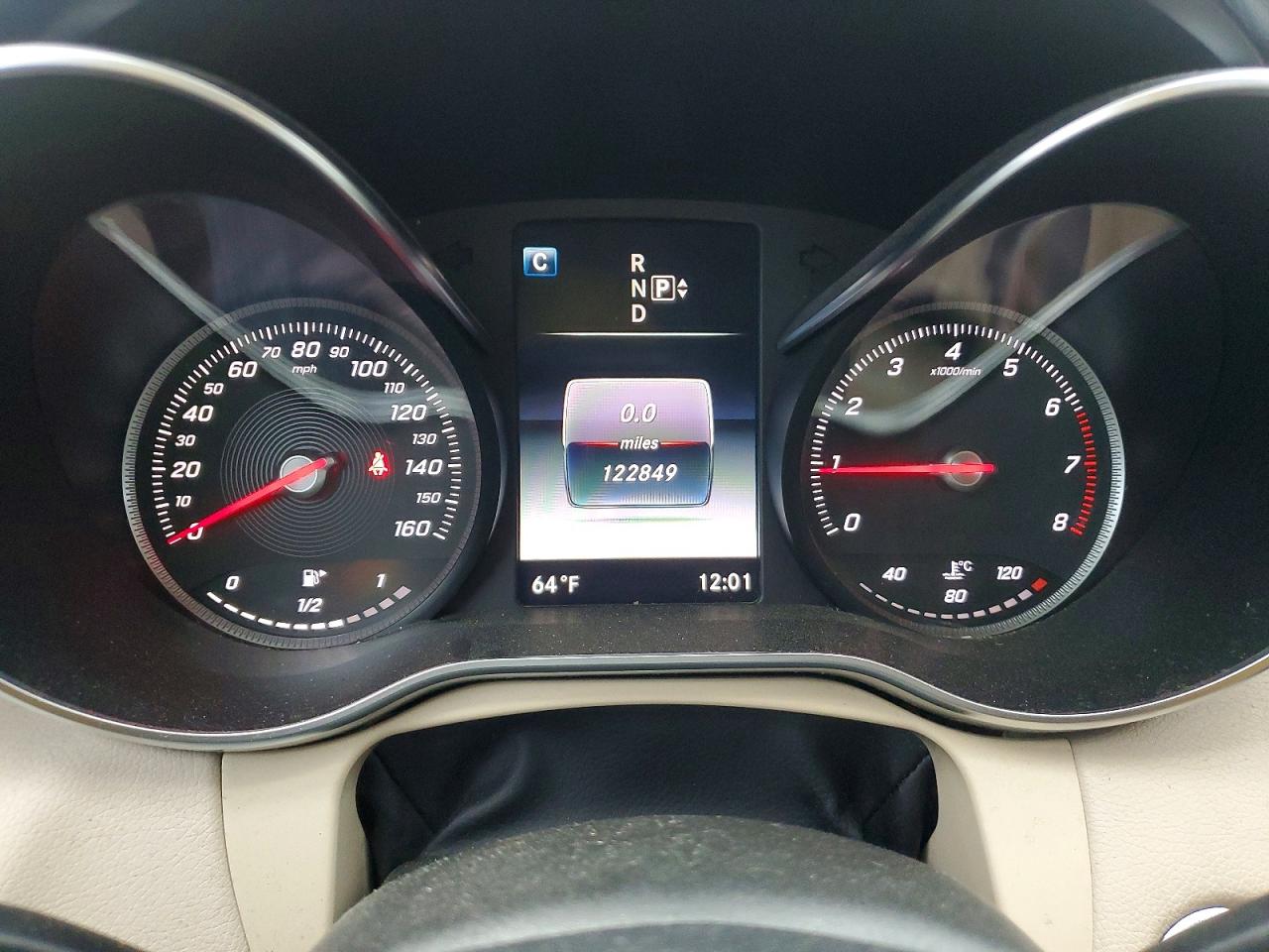 2015 Mercedes-benz C 300 4matic Белый vin: 55SWF4KB2FU003120