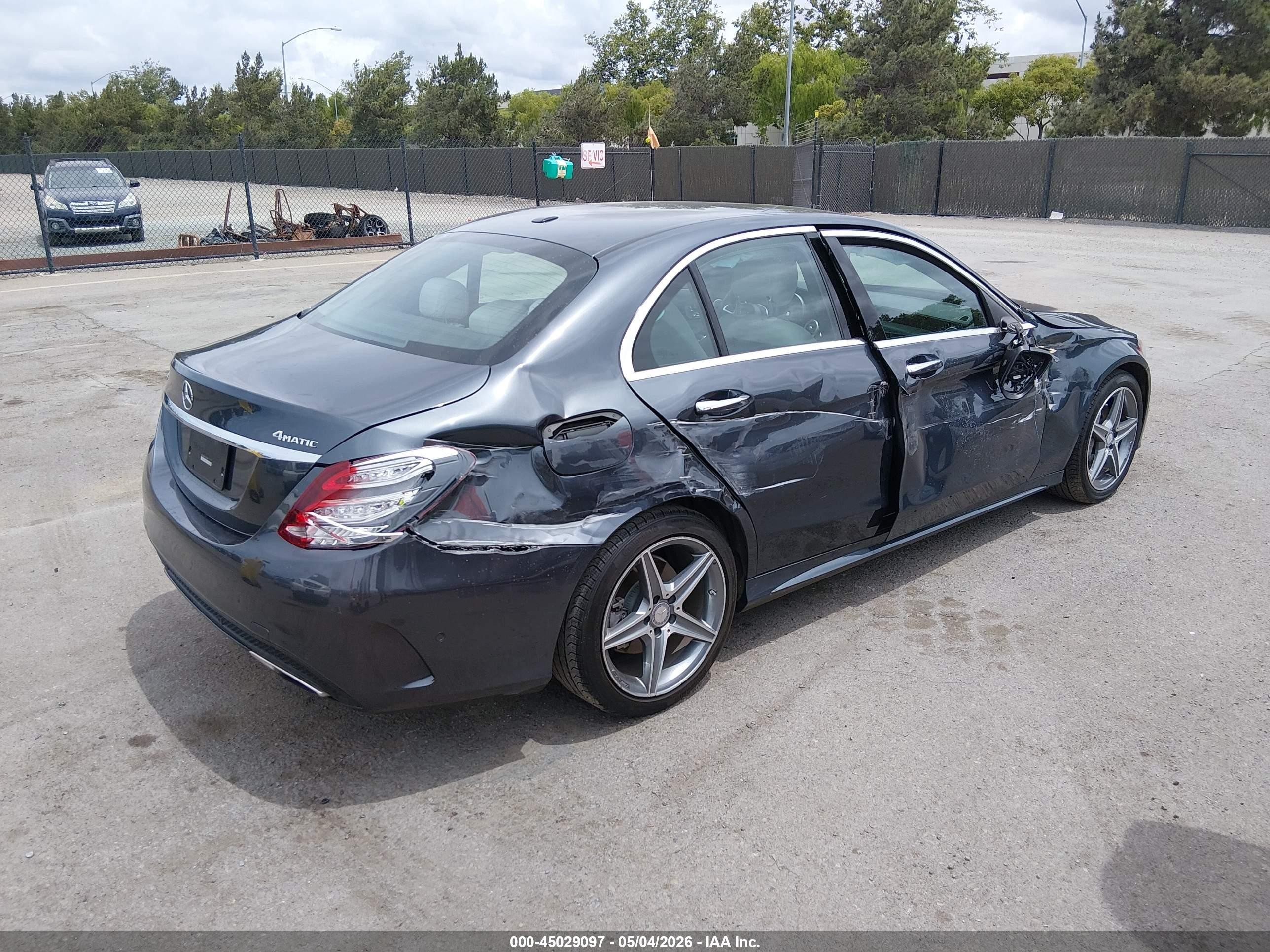 2015 Mercedes-benz C 300 Sport 4matic Gray vin: 55SWF4KB2FU008785
