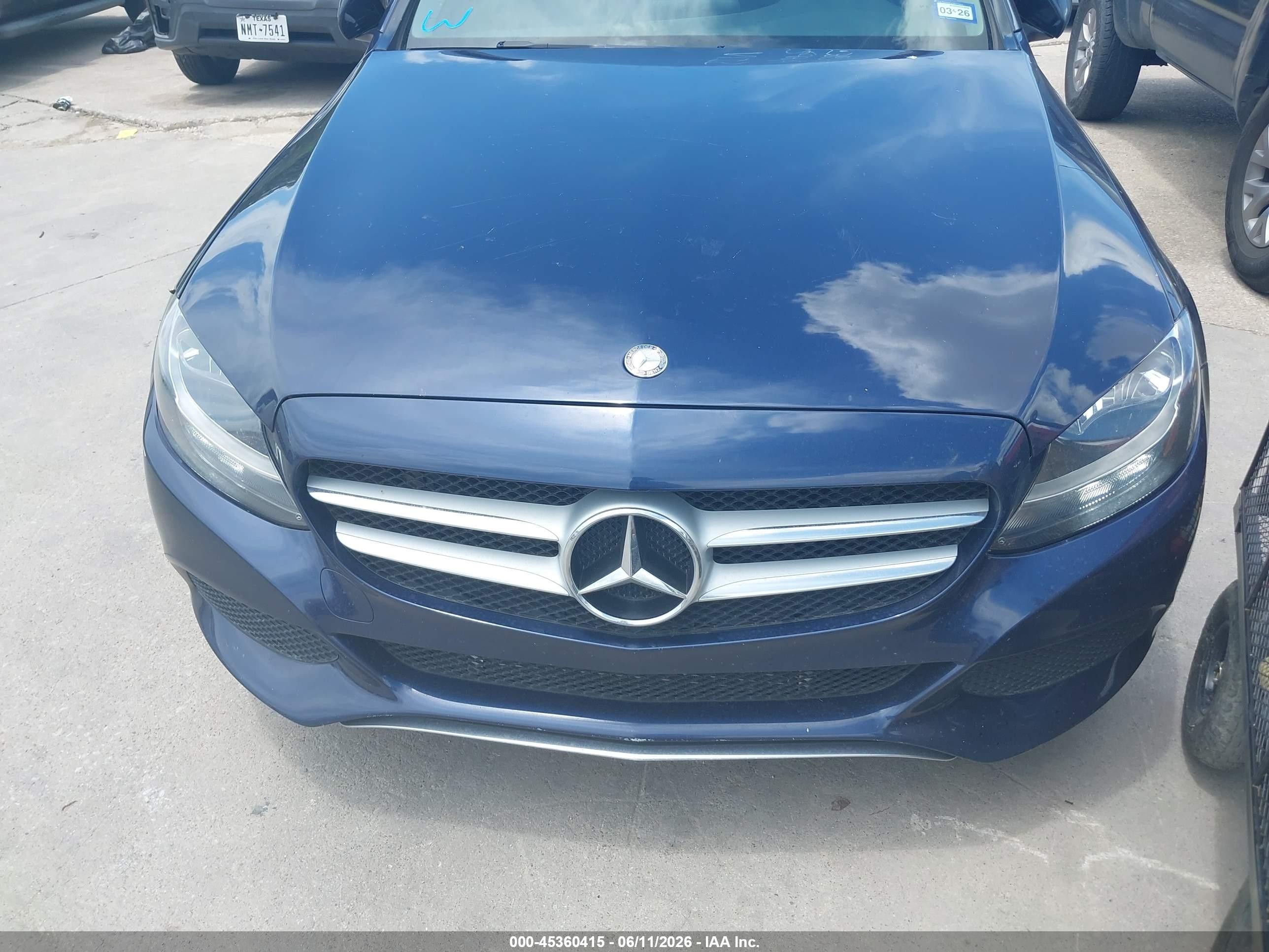2015 Mercedes-benz C 300 4matic Blue vin: 55SWF4KB2FU009807