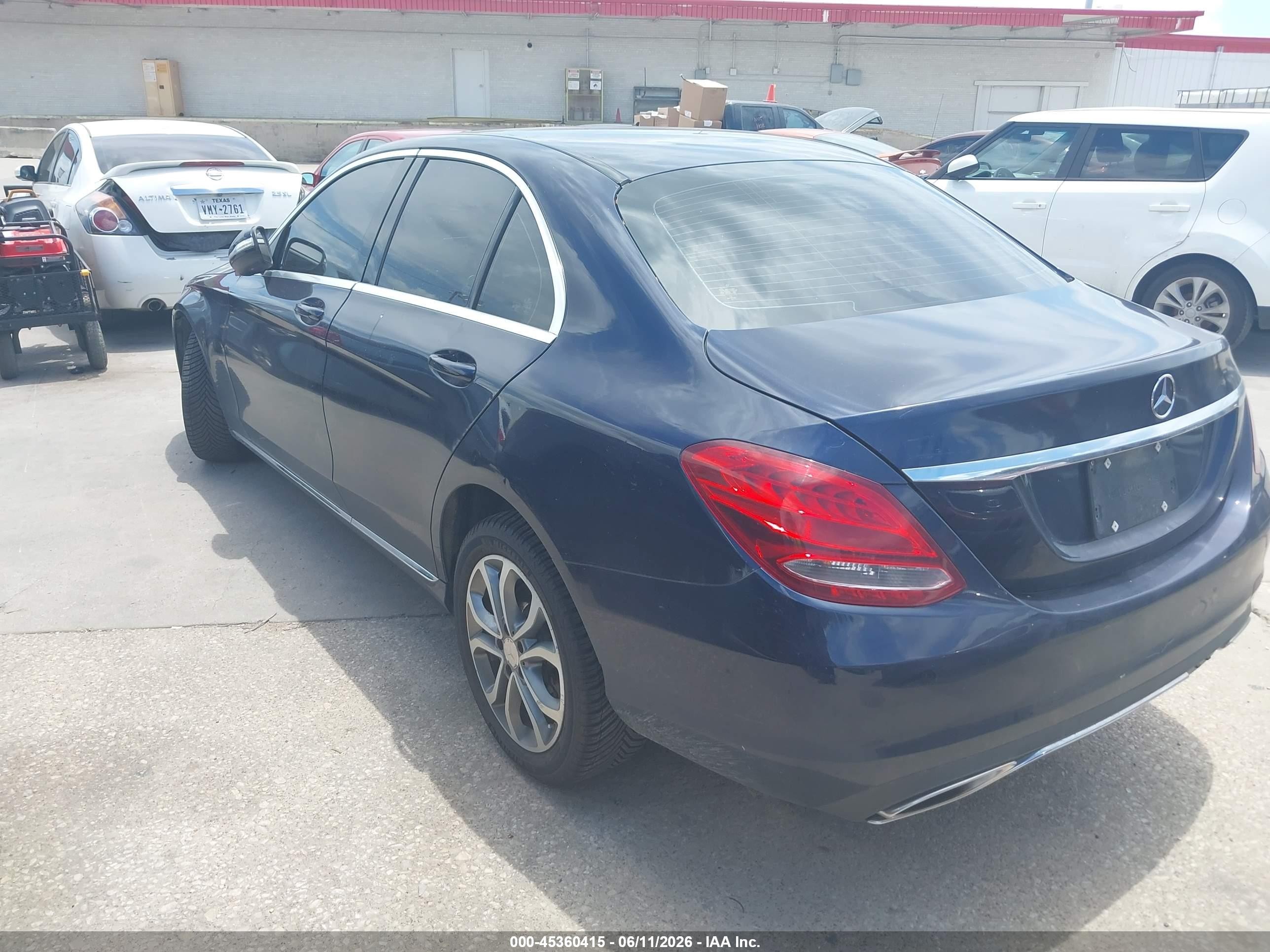 2015 Mercedes-benz C 300 4matic Blue vin: 55SWF4KB2FU009807