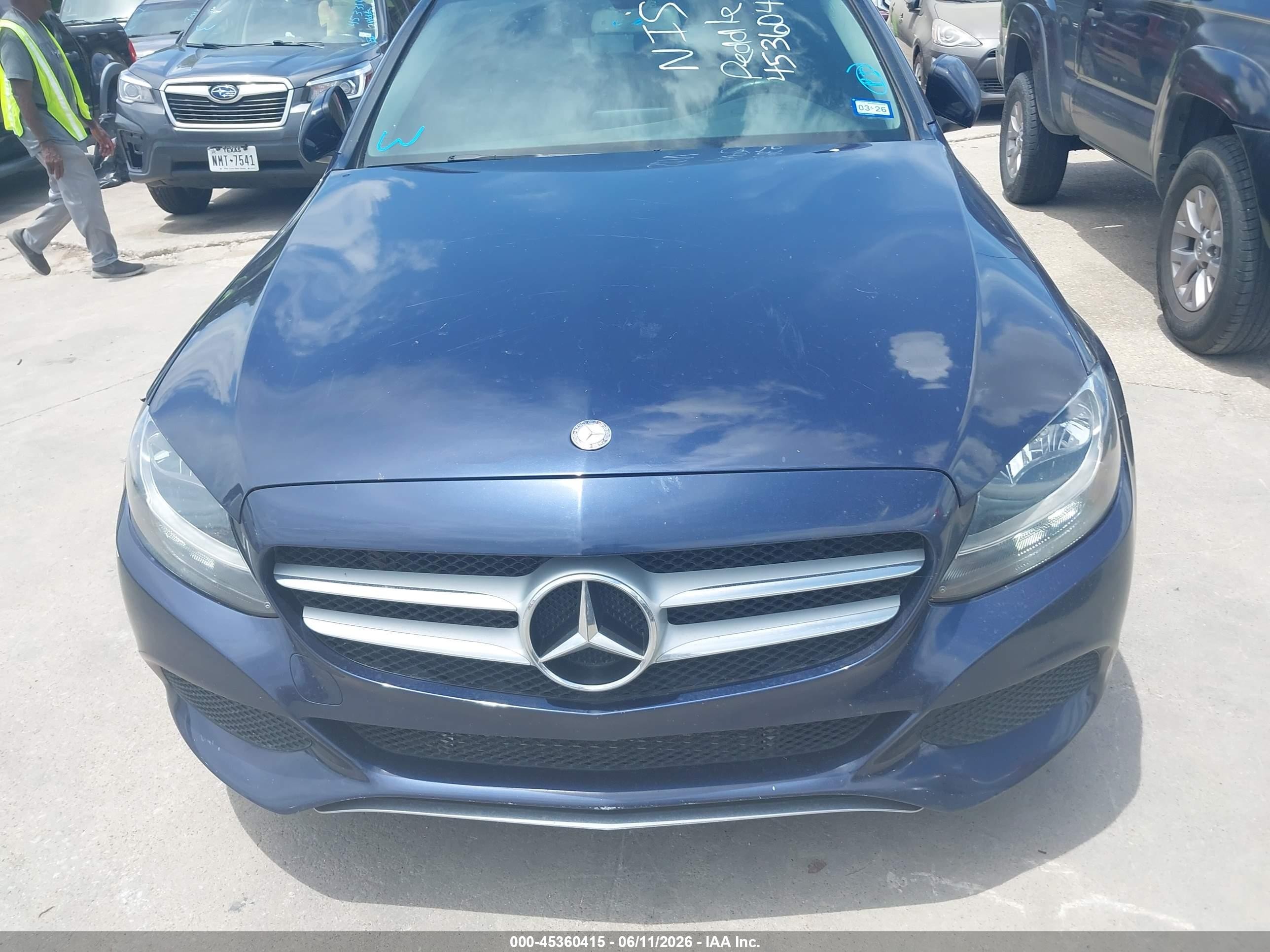 2015 Mercedes-benz C 300 4matic Blue vin: 55SWF4KB2FU009807