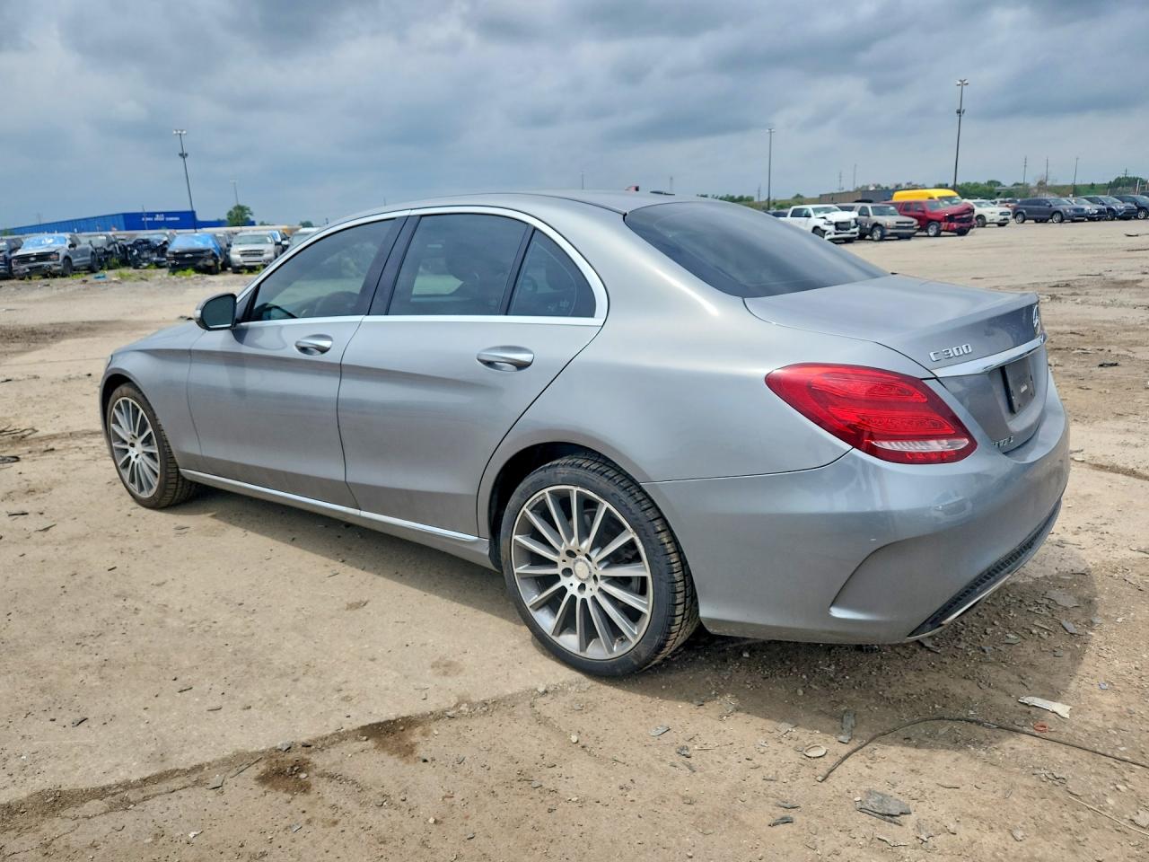 2015 Mercedes-benz C 300 4matic Silver vin: 55SWF4KB2FU016451