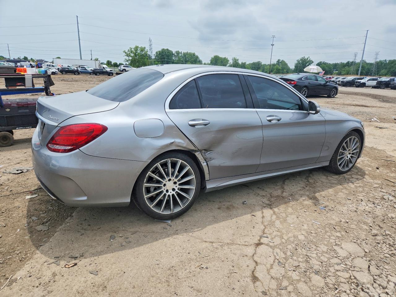 2015 Mercedes-benz C 300 4matic Silver vin: 55SWF4KB2FU016451