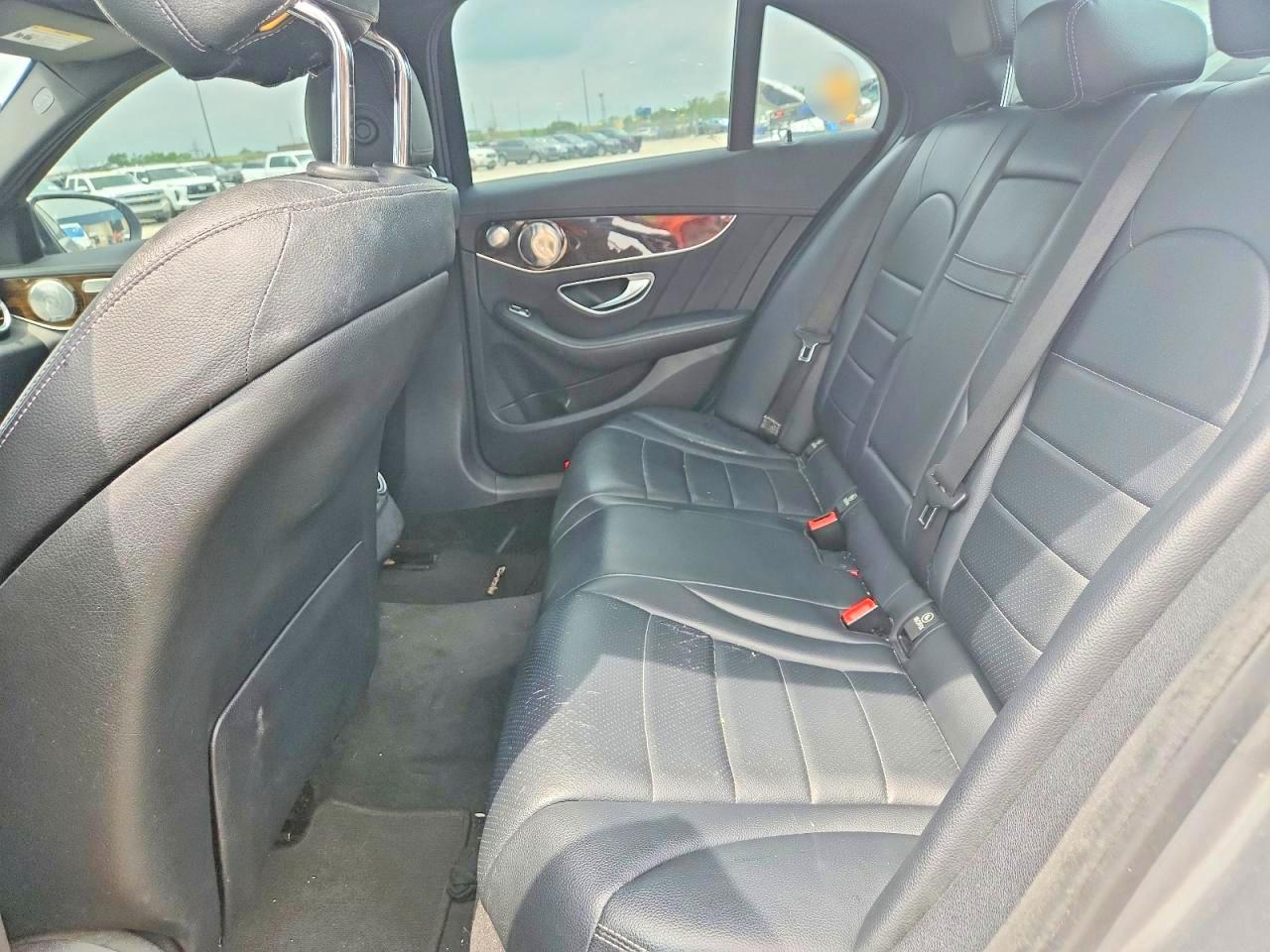 2015 Mercedes-benz C 300 4matic Silver vin: 55SWF4KB2FU016451