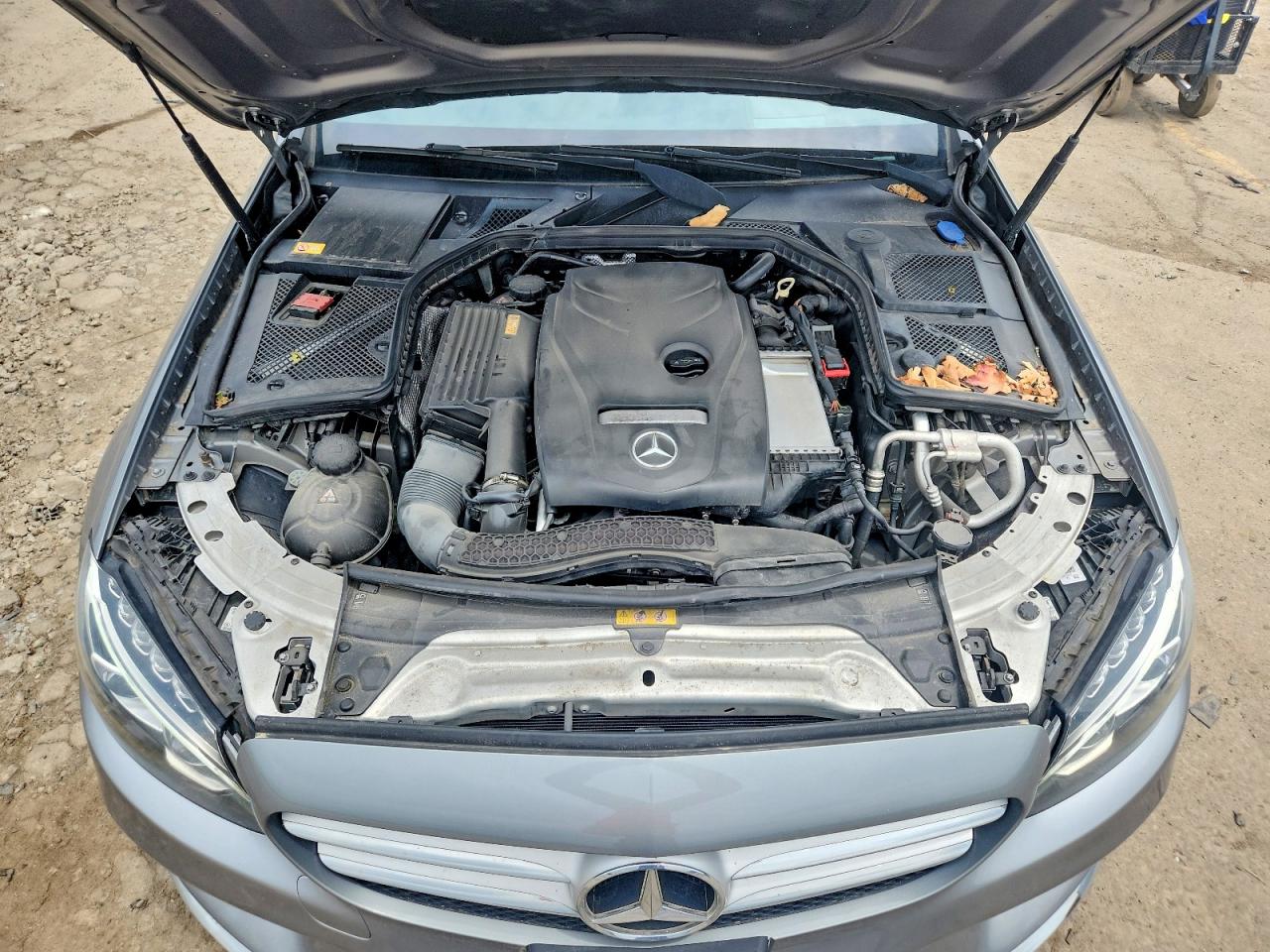 2015 Mercedes-benz C 300 4matic Silver vin: 55SWF4KB2FU016451