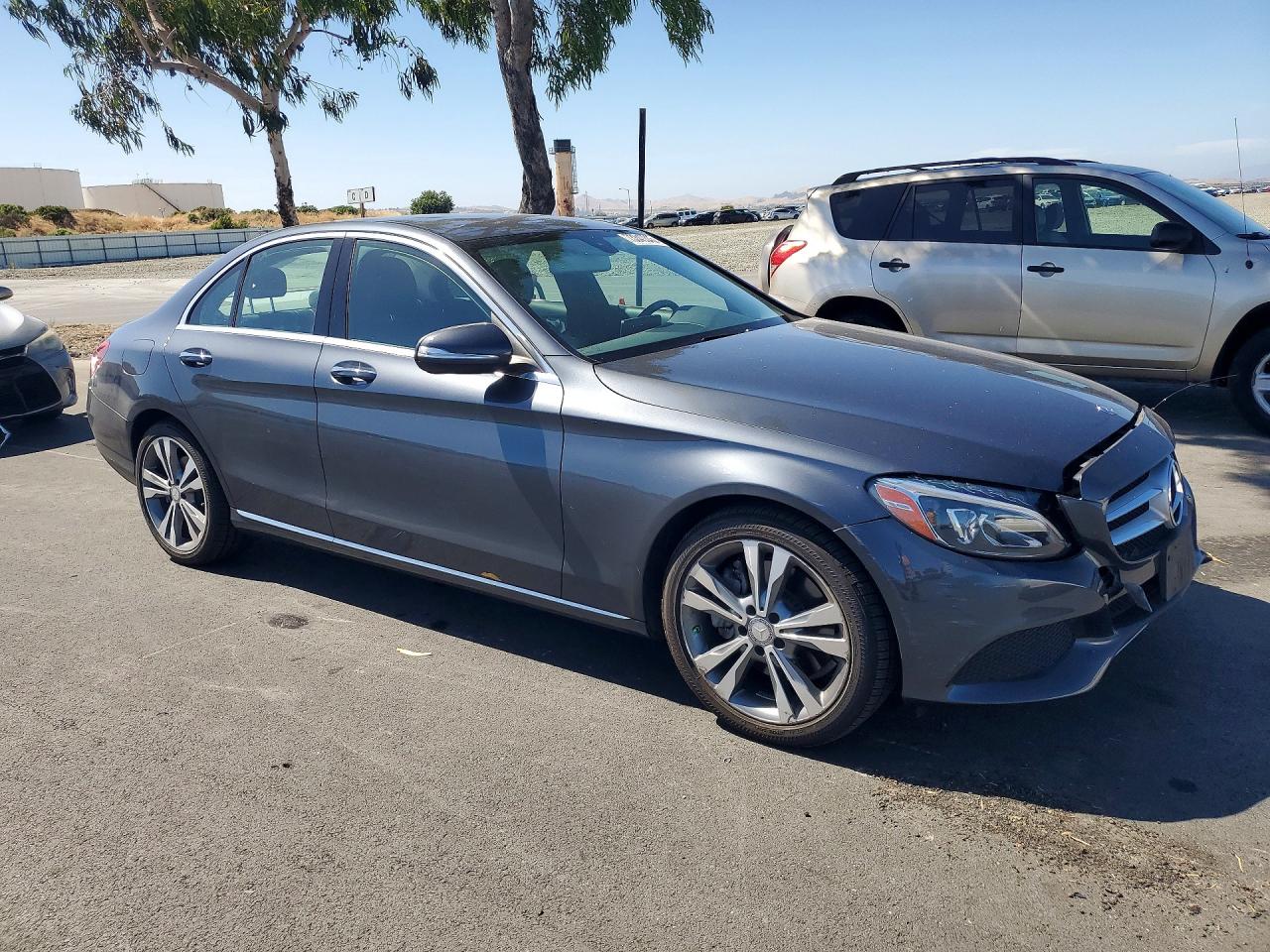 2015 Mercedes-benz C 300 4matic Gray vin: 55SWF4KB2FU026039