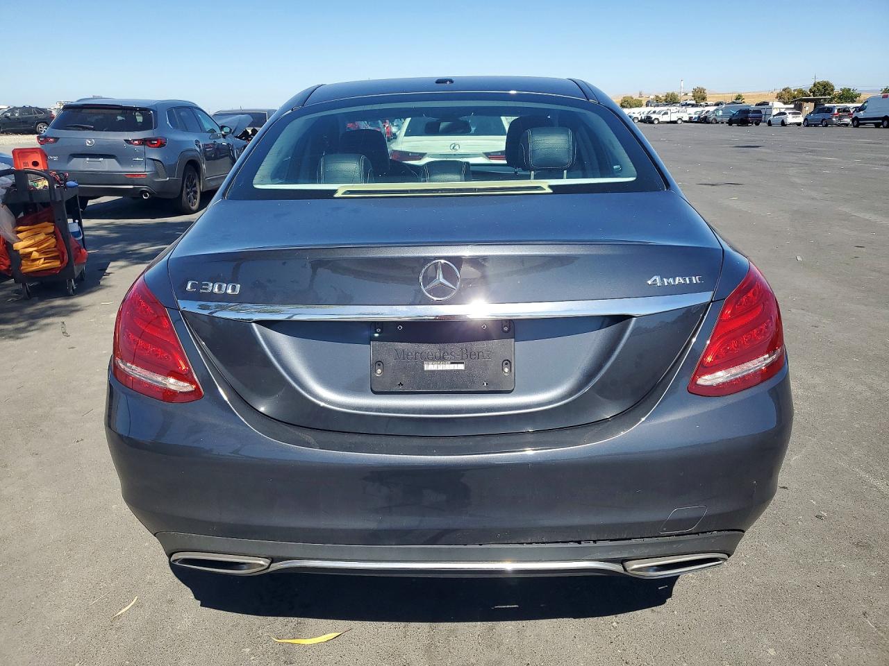 2015 Mercedes-benz C 300 4matic Gray vin: 55SWF4KB2FU026039