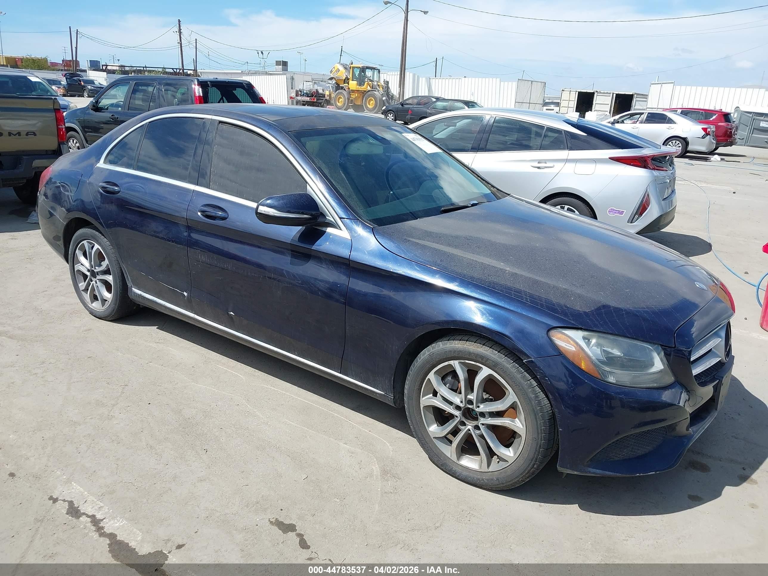 2015 Mercedes-benz C 300 4matic/luxury 4matic/sport 4matic Dark Blue vin: 55SWF4KB2FU032603