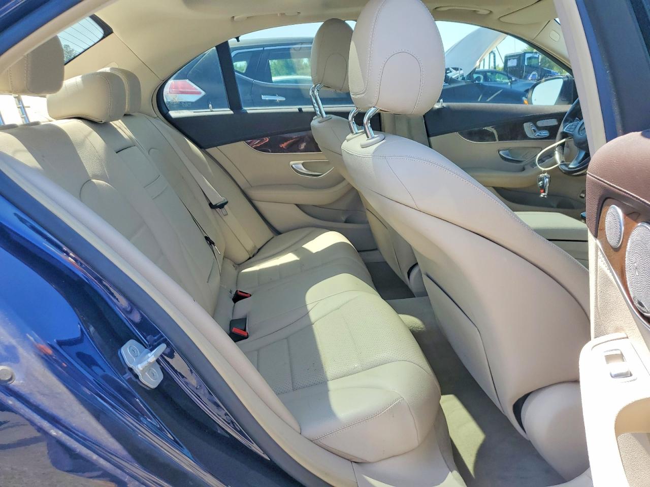 2015 Mercedes-benz C 300 4matic Синий vin: 55SWF4KB2FU038918