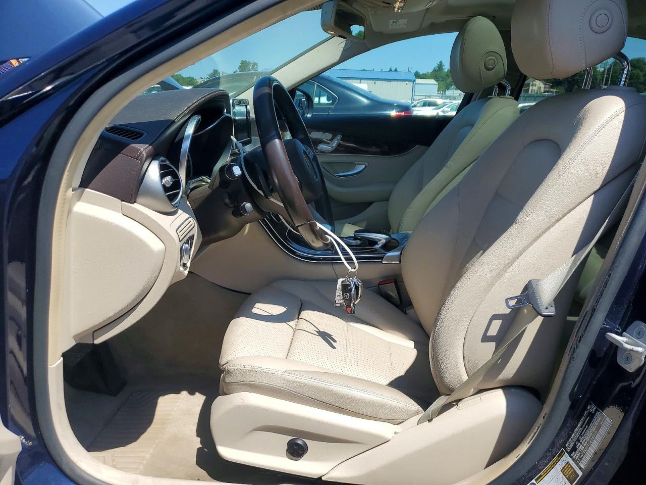 2015 Mercedes-benz C 300 4matic Синий vin: 55SWF4KB2FU038918
