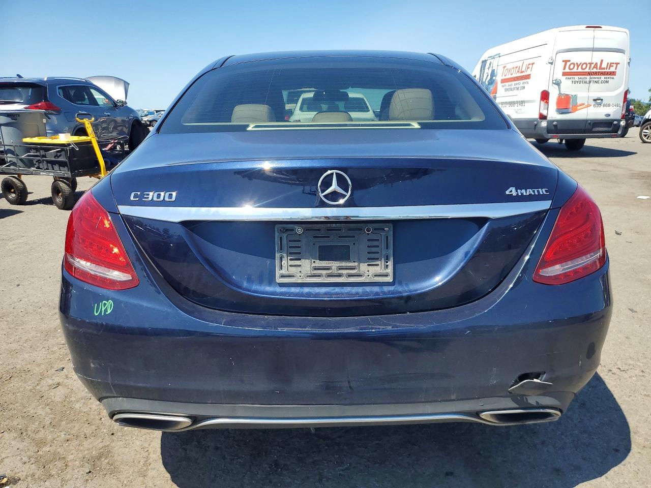 2015 Mercedes-benz C 300 4matic Синий vin: 55SWF4KB2FU038918
