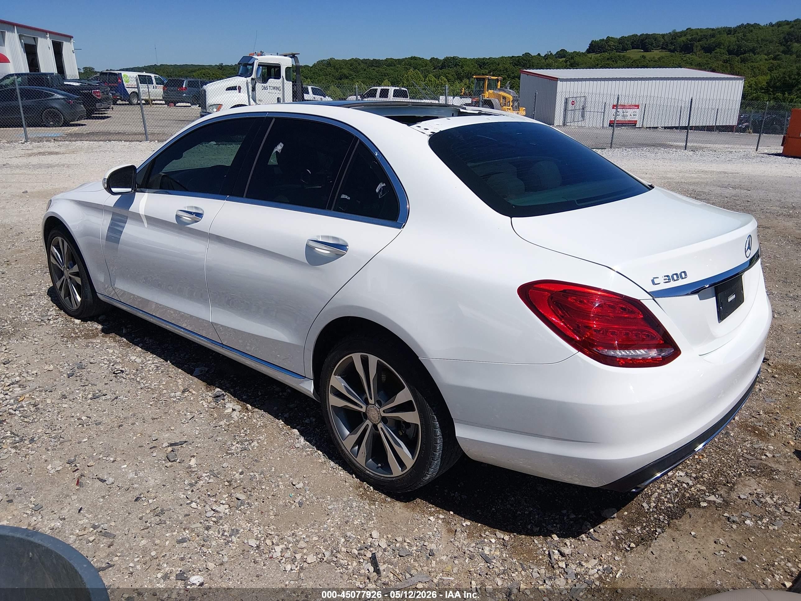 2015 Mercedes-benz C 300 4matic/luxury 4matic/sport 4matic White vin: 55SWF4KB2FU040295