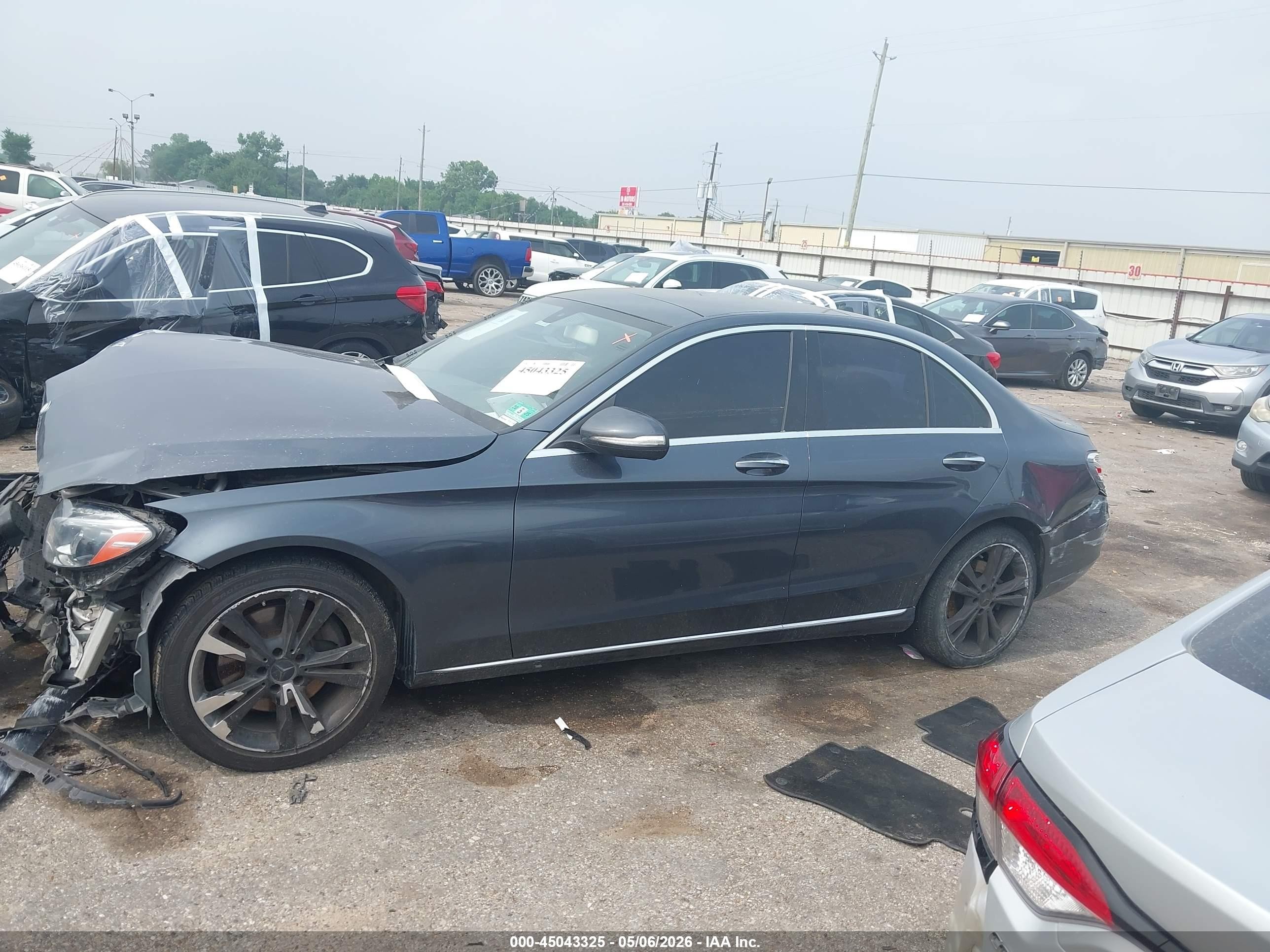 2015 Mercedes-benz C 300 4matic Gray vin: 55SWF4KB2FU049370