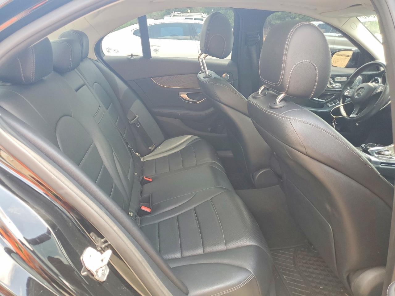 2015 Mercedes-benz C 300 4matic Black vin: 55SWF4KB2FU063978