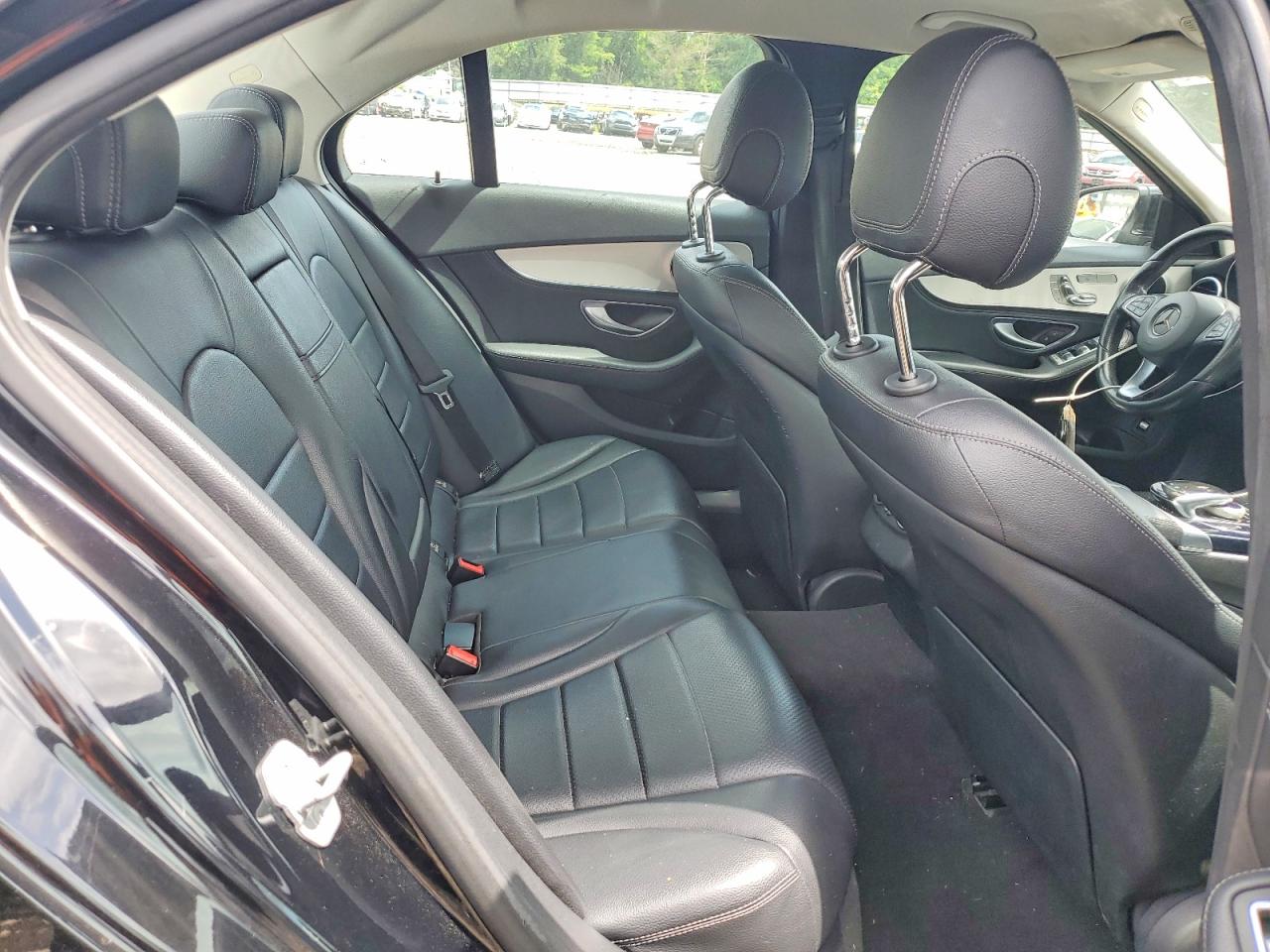 2015 Mercedes-benz C 300 4matic Black vin: 55SWF4KB2FU067318