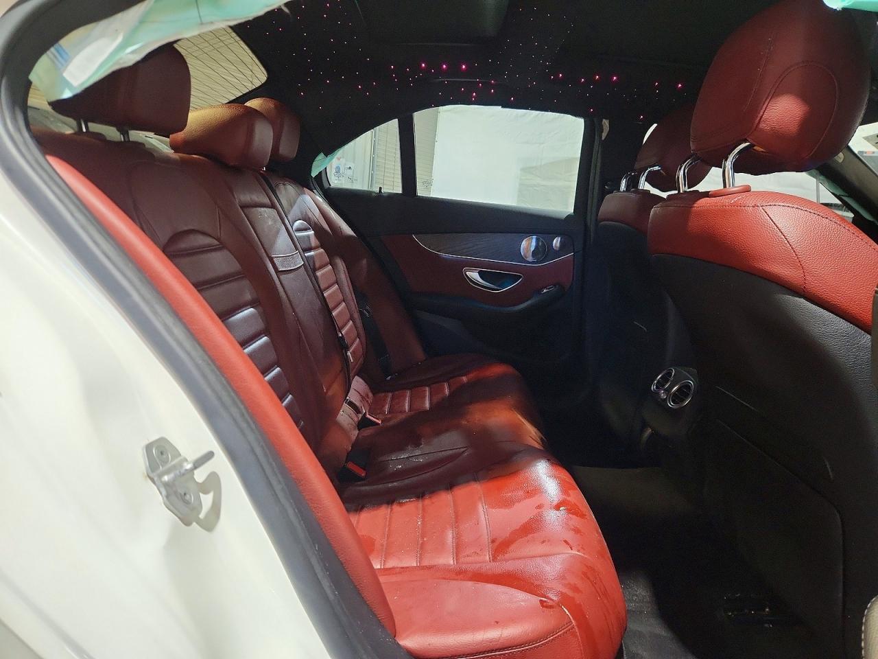 2015 Mercedes-benz C 300 4matic White vin: 55SWF4KB2FU080375