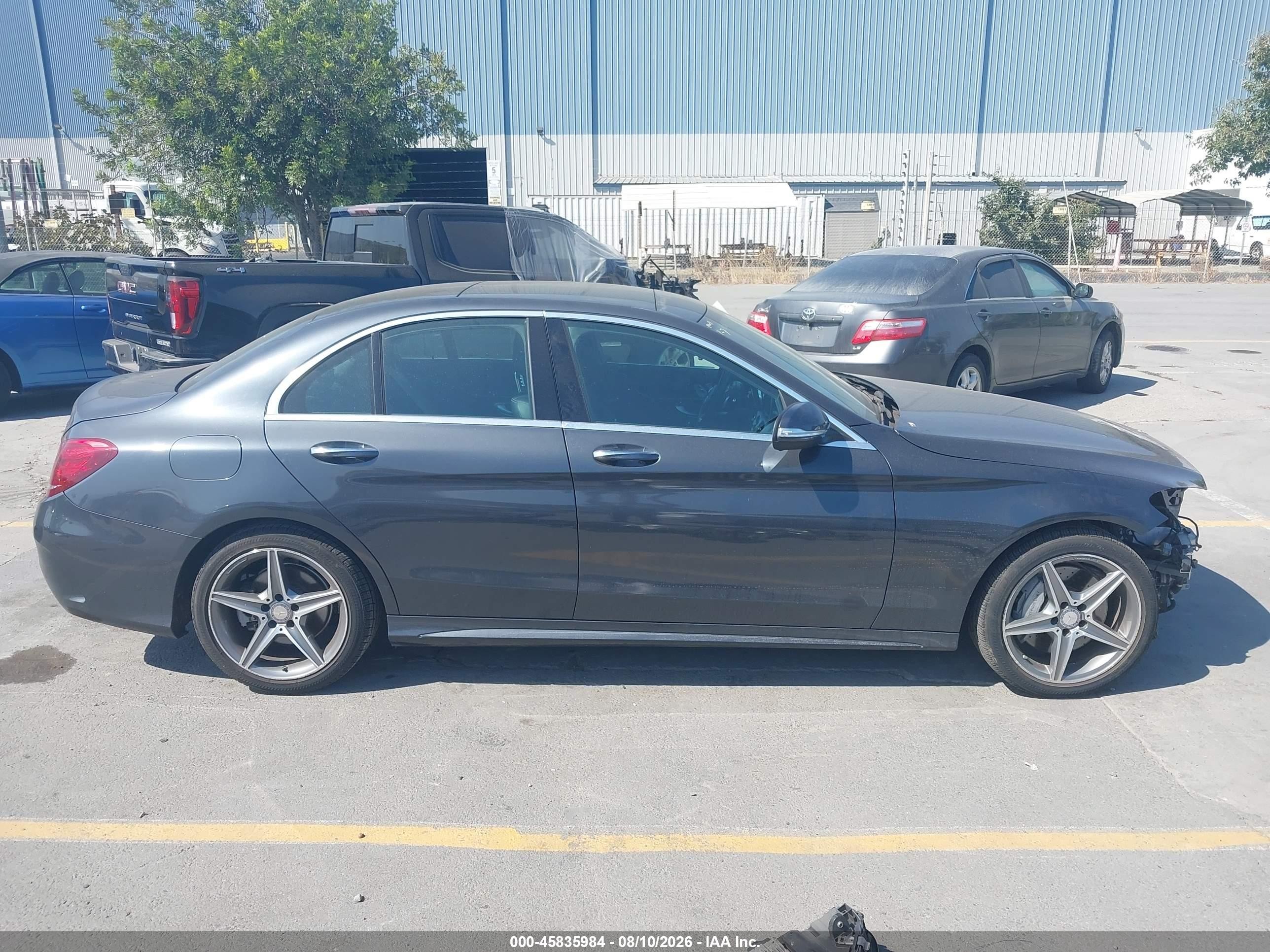 2015 Mercedes-benz C 300 Sport 4matic Серый vin: 55SWF4KB3FU001022