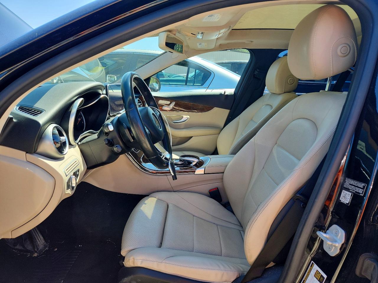 2015 Mercedes-benz C 300 4matic Black vin: 55SWF4KB3FU003062
