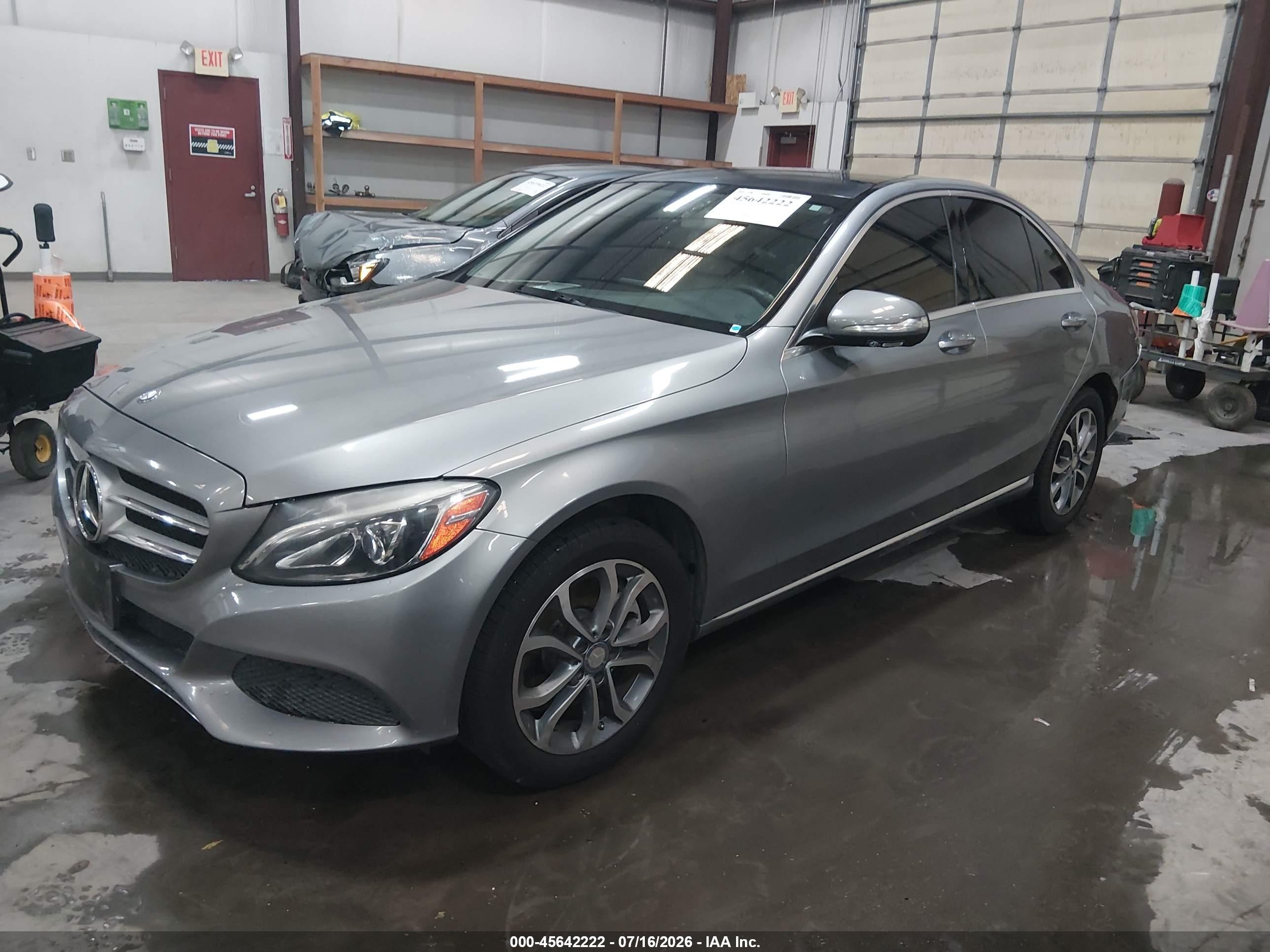 2015 Mercedes-benz C 300 4matic Silver vin: 55SWF4KB3FU006964