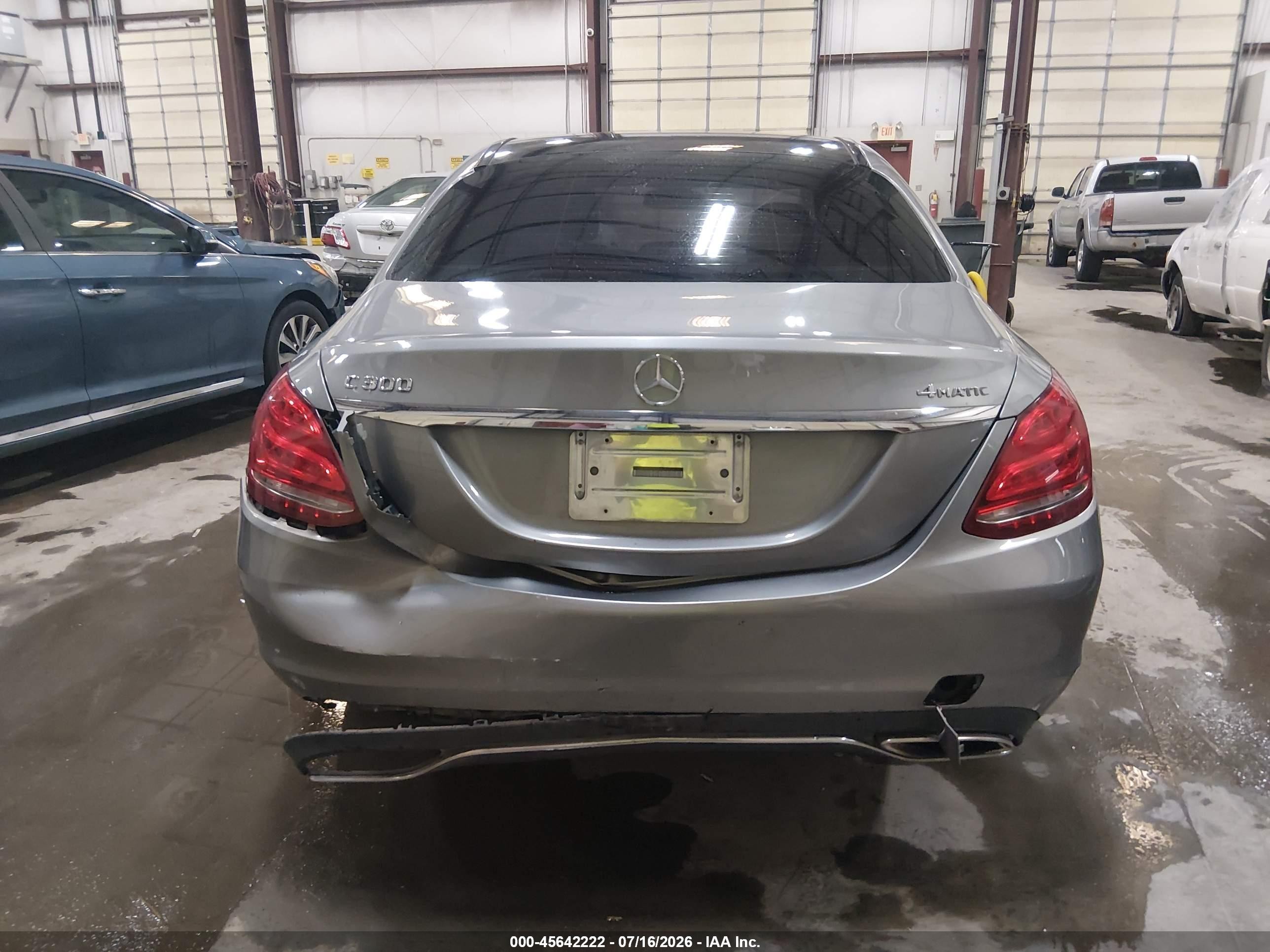 2015 Mercedes-benz C 300 4matic Silver vin: 55SWF4KB3FU006964