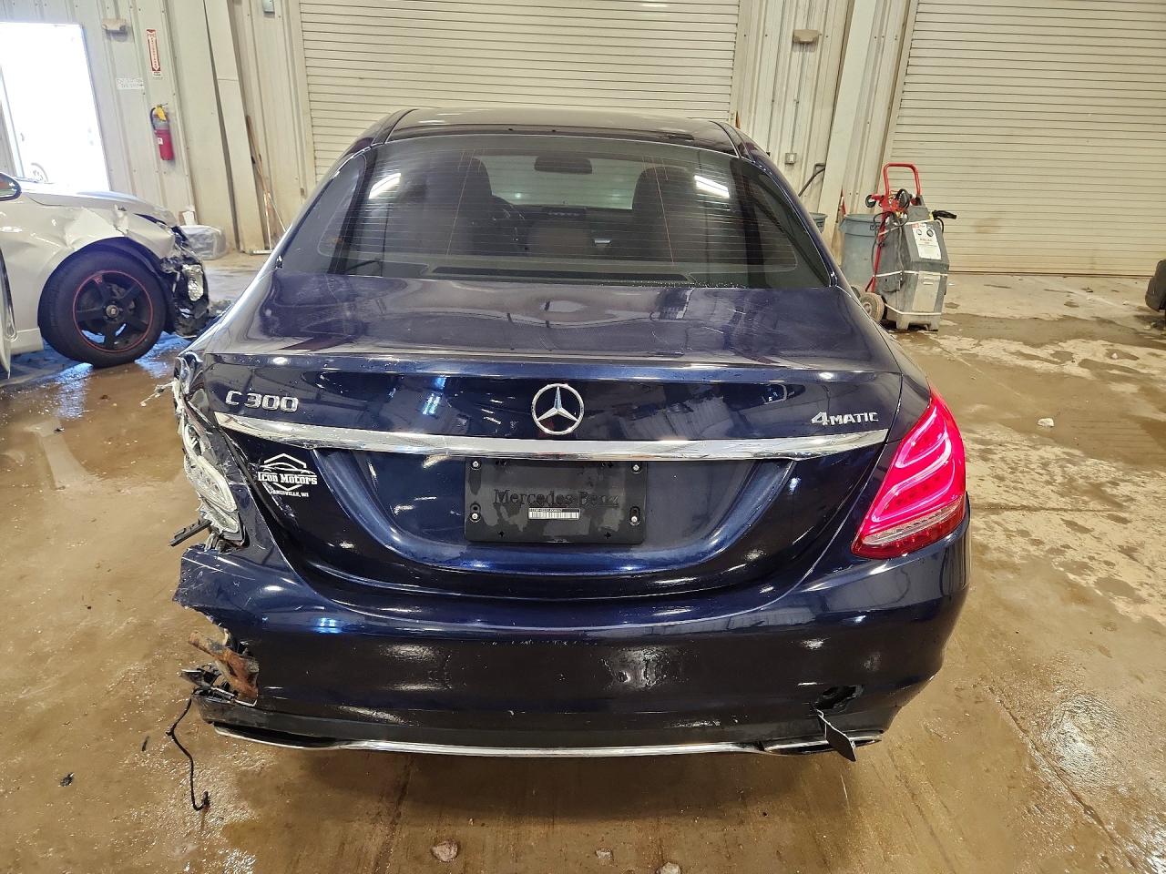 2015 Mercedes-benz C 300 4matic Blue vin: 55SWF4KB3FU008052