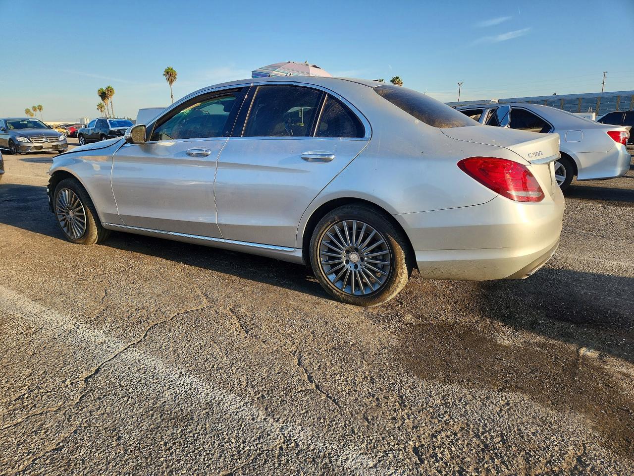 2015 Mercedes-benz C 300 4matic Silver vin: 55SWF4KB3FU027359