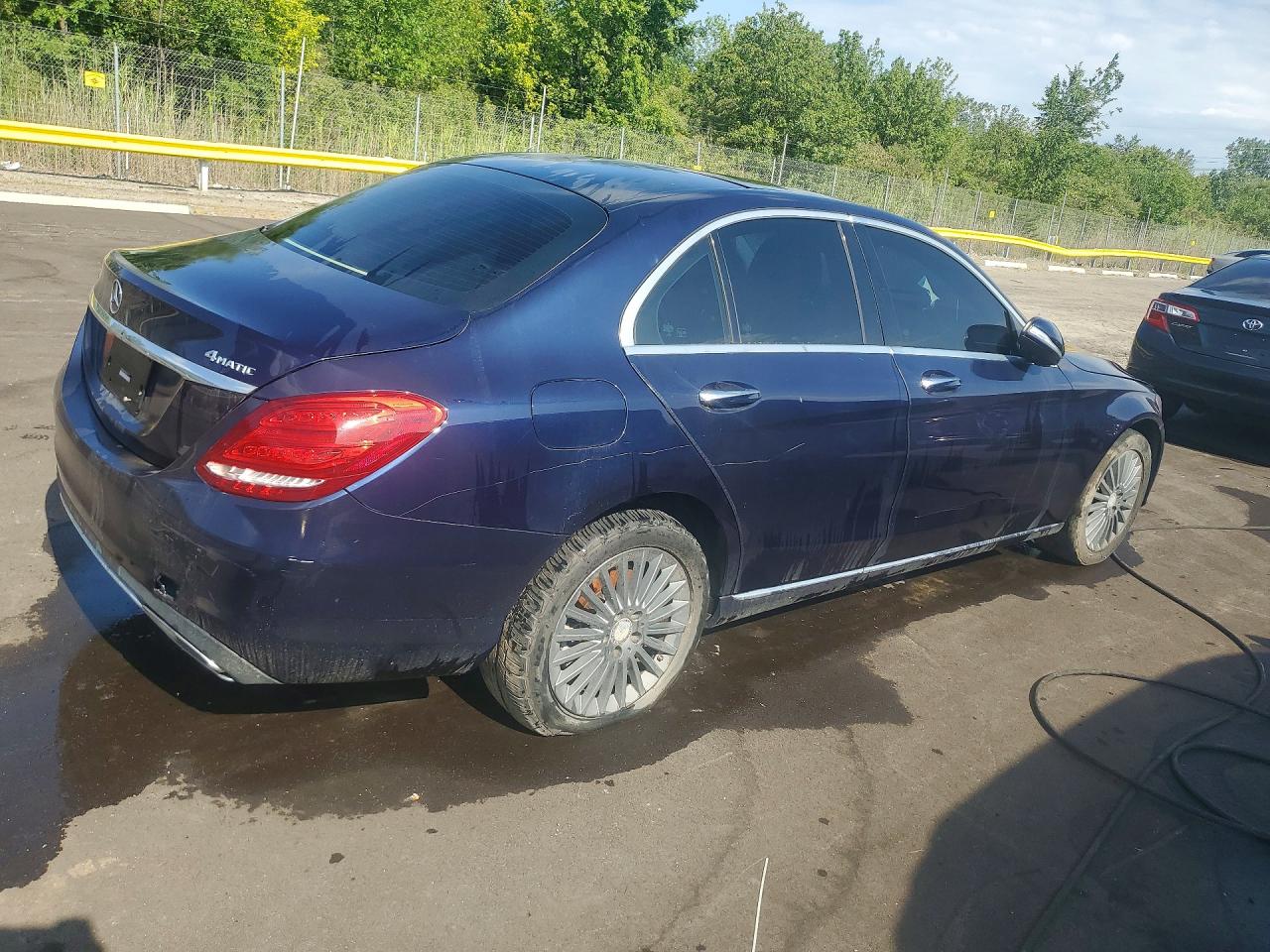 2015 Mercedes-benz C 300 4matic Blue vin: 55SWF4KB3FU034604