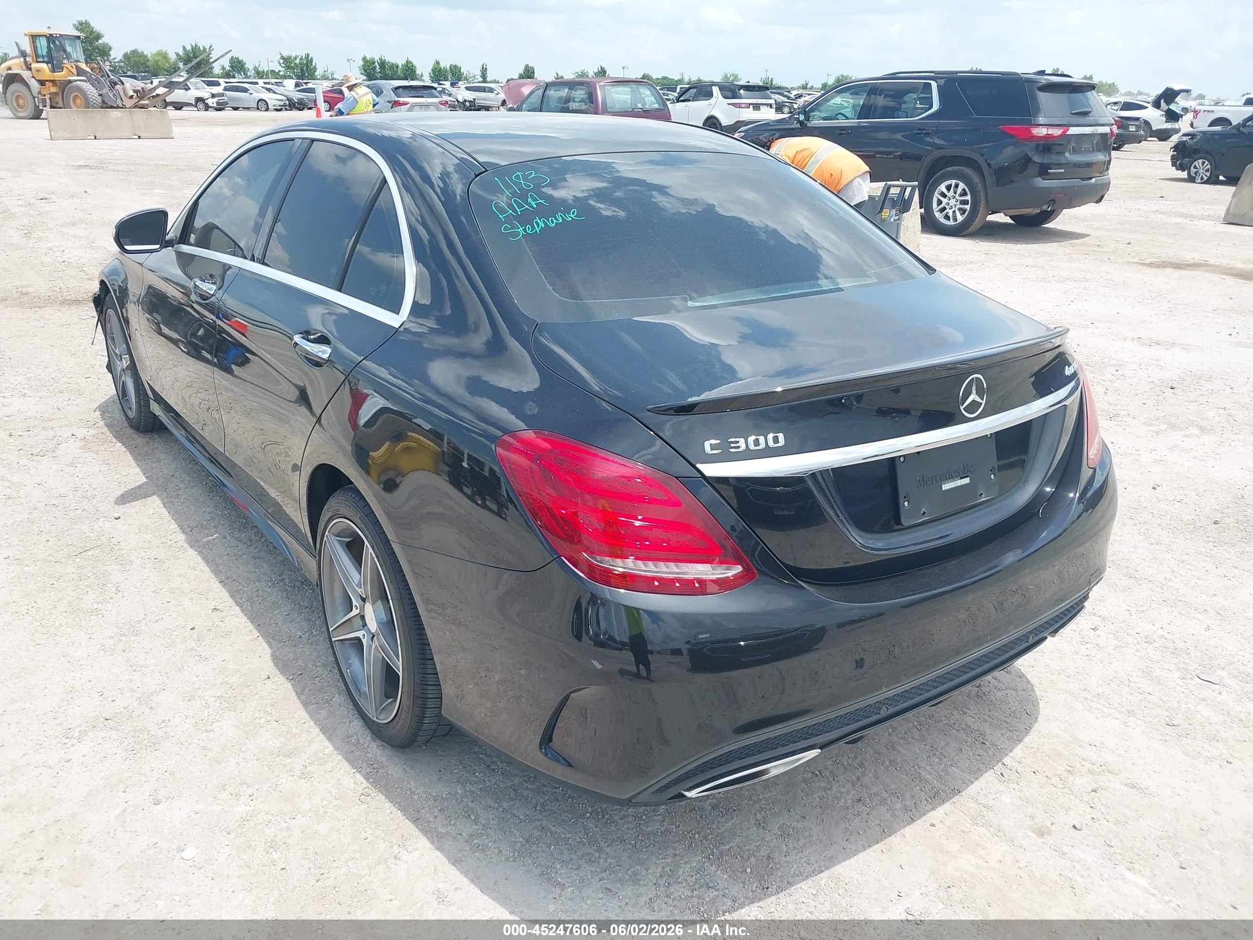 2015 Mercedes-benz C 300 Sport 4matic Черный vin: 55SWF4KB3FU038605