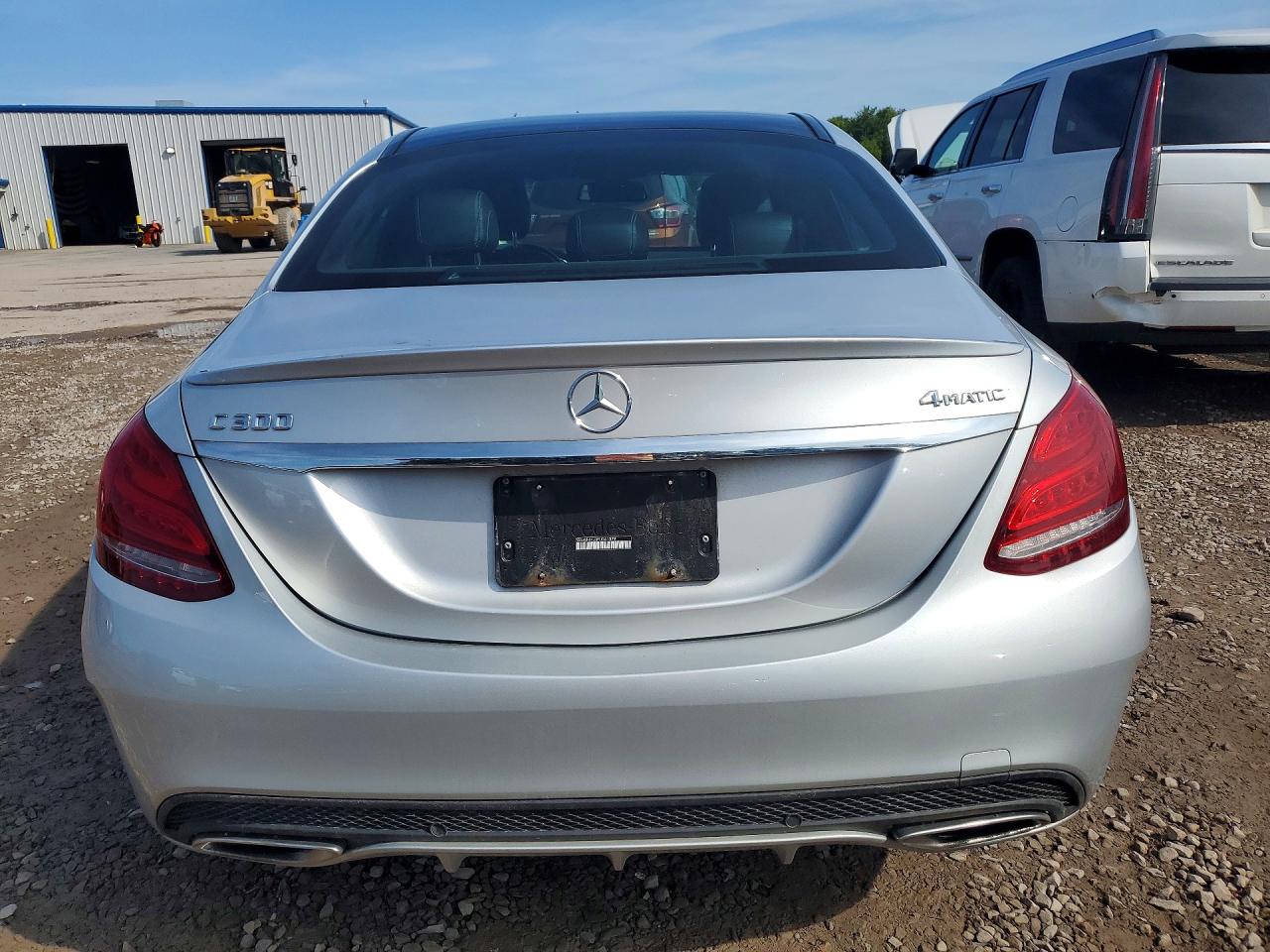 2015 Mercedes-benz C 300 4matic Silver vin: 55SWF4KB3FU061379
