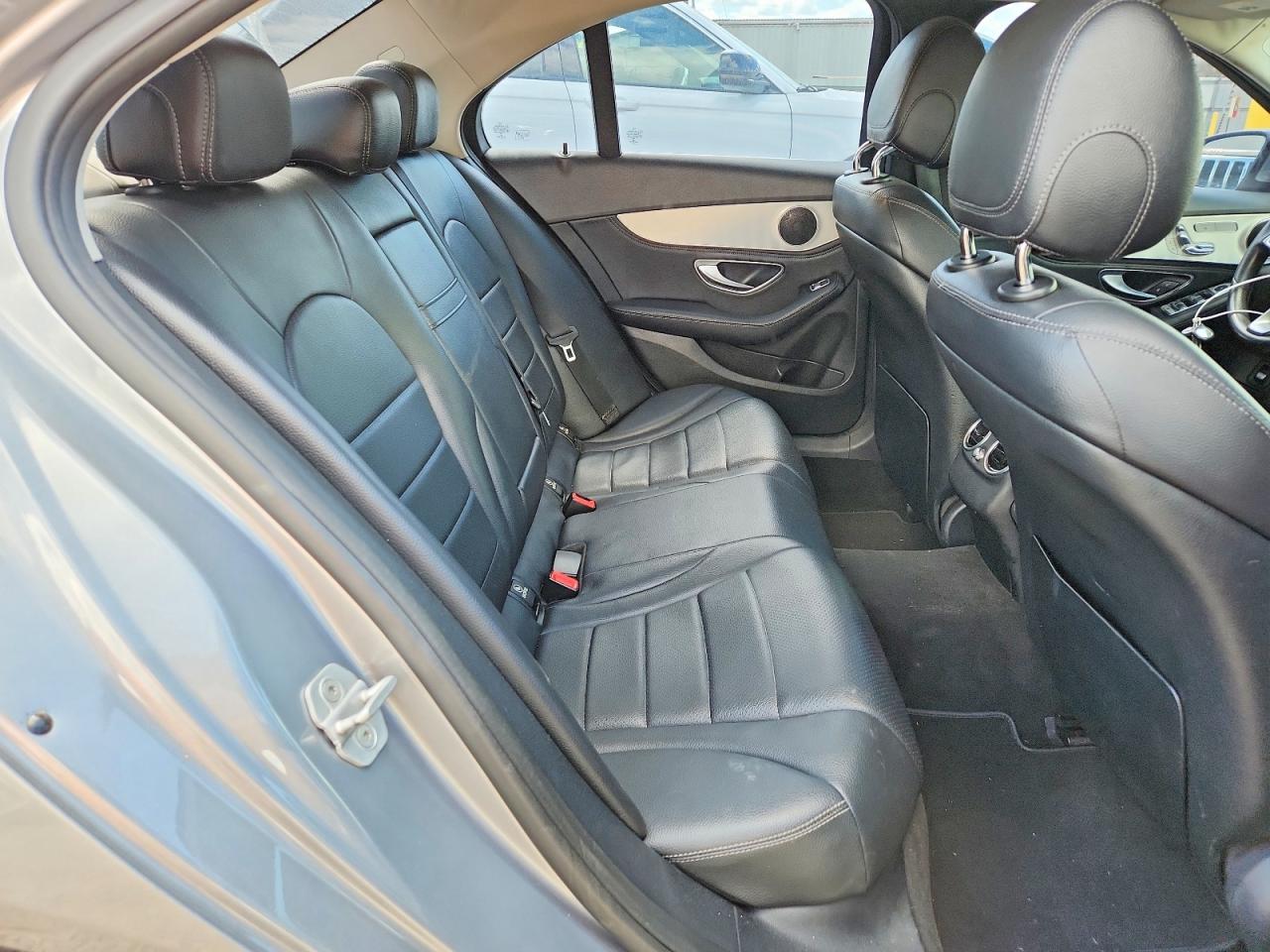 2015 Mercedes-benz C 300 4matic Gray vin: 55SWF4KB3FU062239