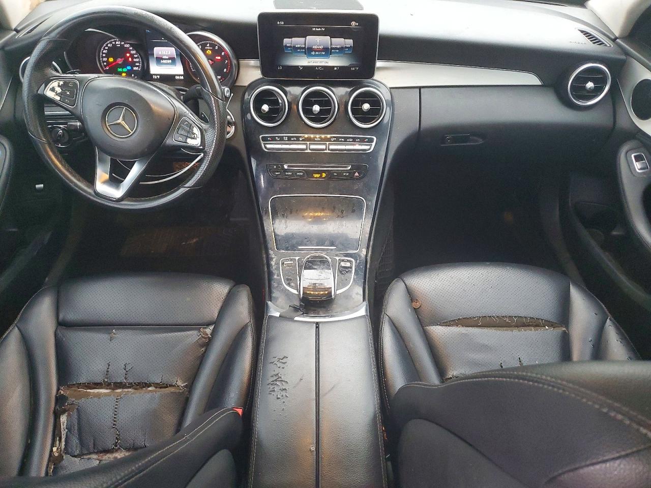2015 Mercedes-benz C 300 4matic Белый vin: 55SWF4KB3FU076318