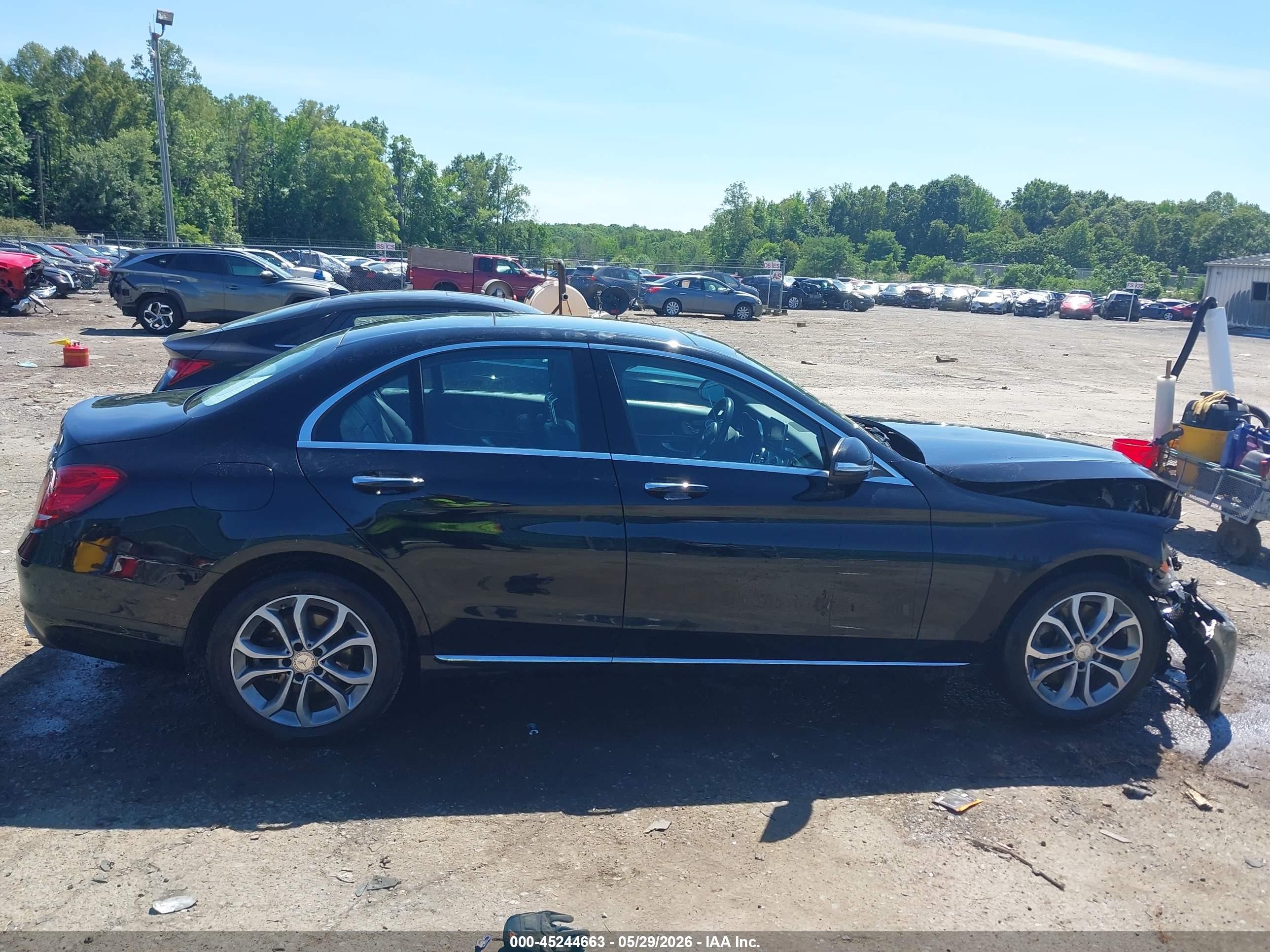 2015 Mercedes-benz C 300 4matic Black vin: 55SWF4KB3FU081129