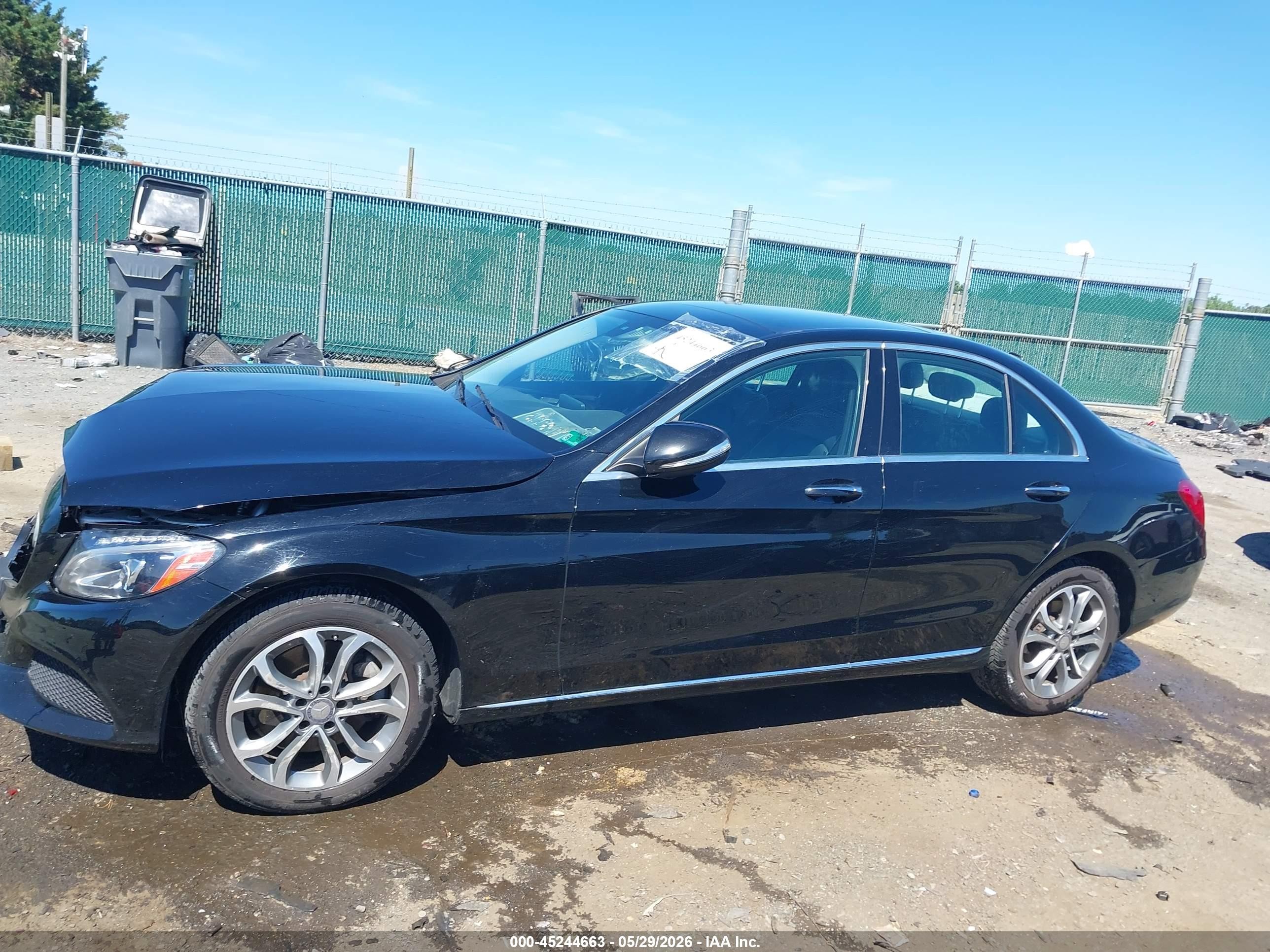 2015 Mercedes-benz C 300 4matic Black vin: 55SWF4KB3FU081129