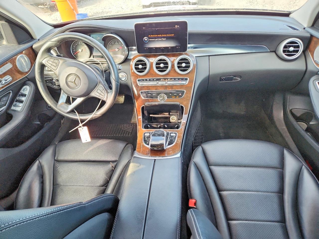 2015 Mercedes-benz C 300 4matic Черный vin: 55SWF4KB3FU081356
