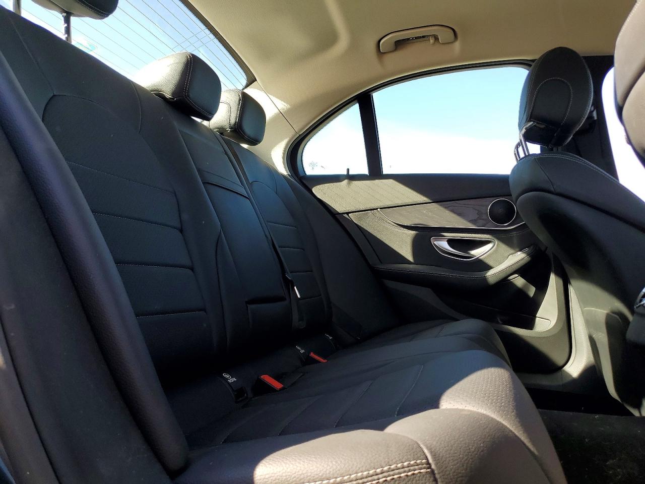 2015 Mercedes-benz C 300 4matic Charcoal vin: 55SWF4KB3FU088131
