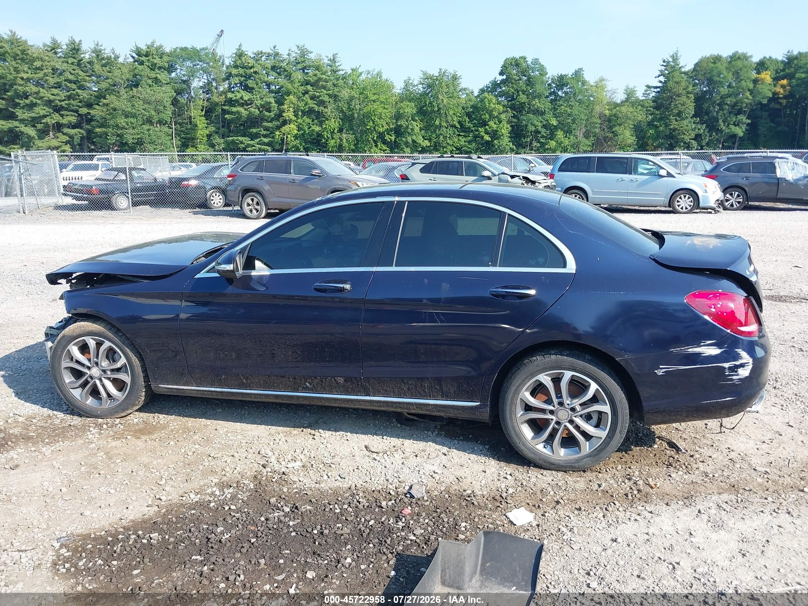 2015 Mercedes-benz C 300 4matic Blue vin: 55SWF4KB3FU094558