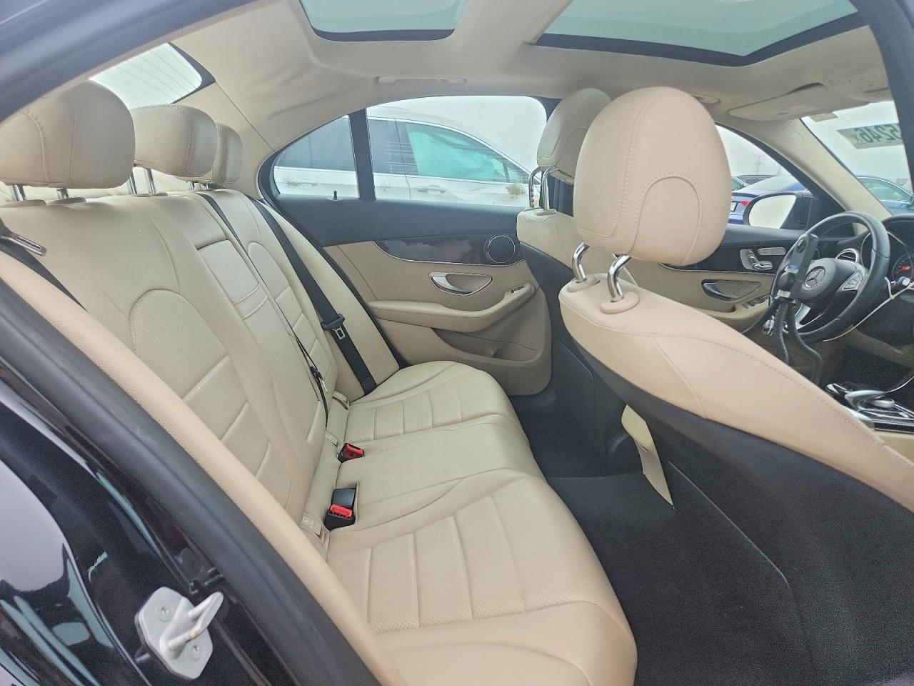 2016 Mercedes-benz C 300 4matic Black vin: 55SWF4KB3GU145977