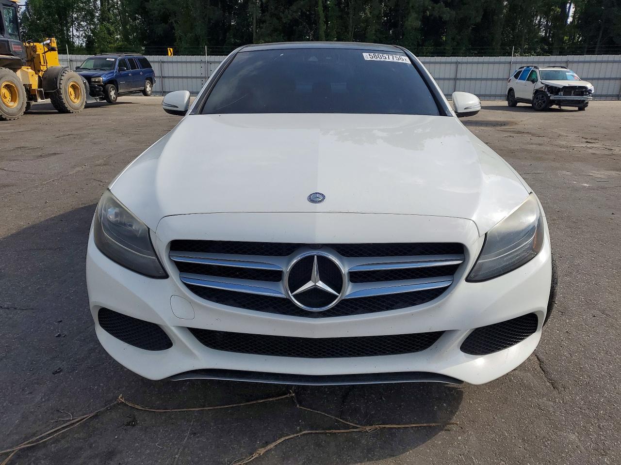 2016 Mercedes-benz C 300 4matic White vin: 55SWF4KB3GU156056