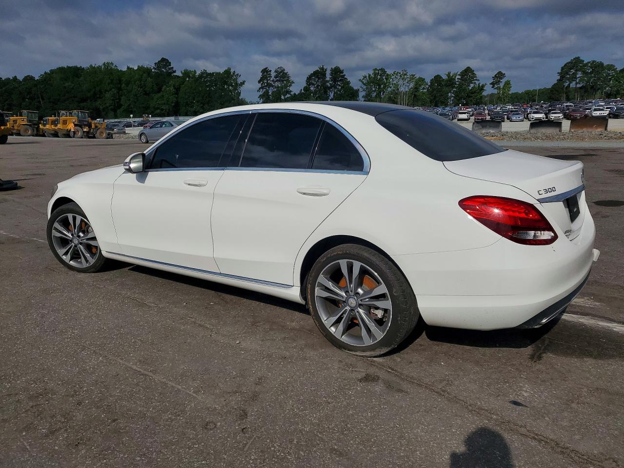 2016 Mercedes-benz C 300 4matic White vin: 55SWF4KB3GU156056