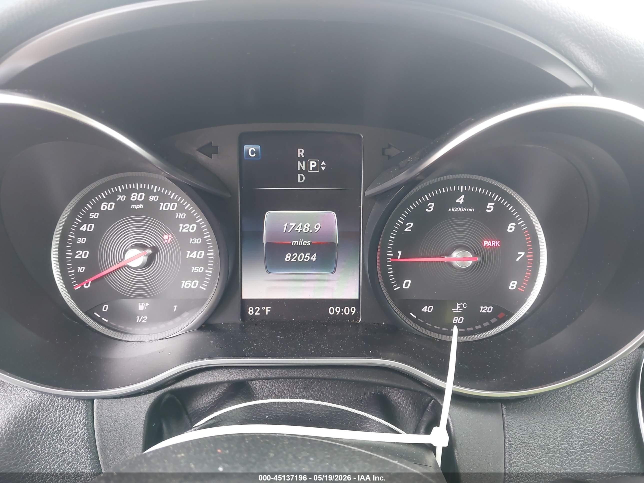 2015 Mercedes-benz C 300 4matic Серебряный vin: 55SWF4KB4FU000459