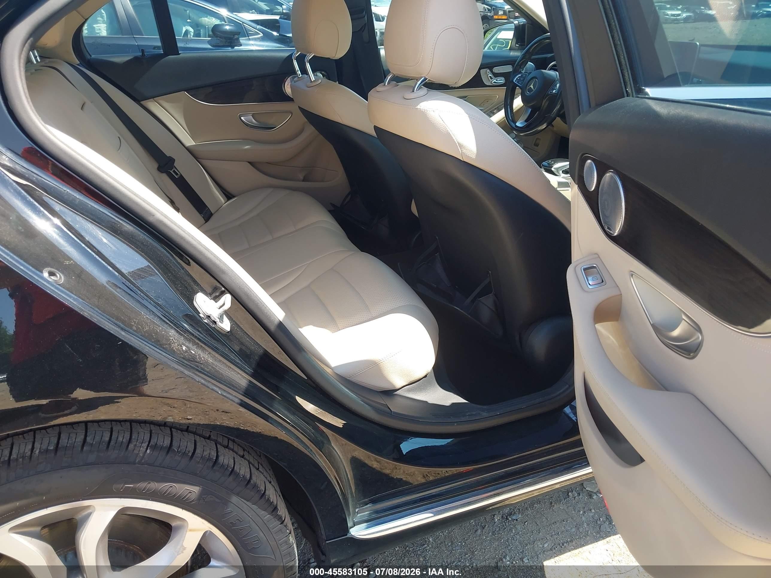 2015 Mercedes-benz C 300 4matic Black vin: 55SWF4KB4FU012319