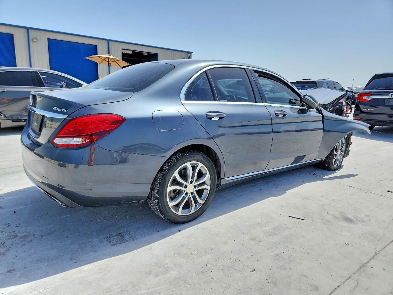 2015 Mercedes-benz C 300 4matic Gray vin: 55SWF4KB4FU020713
