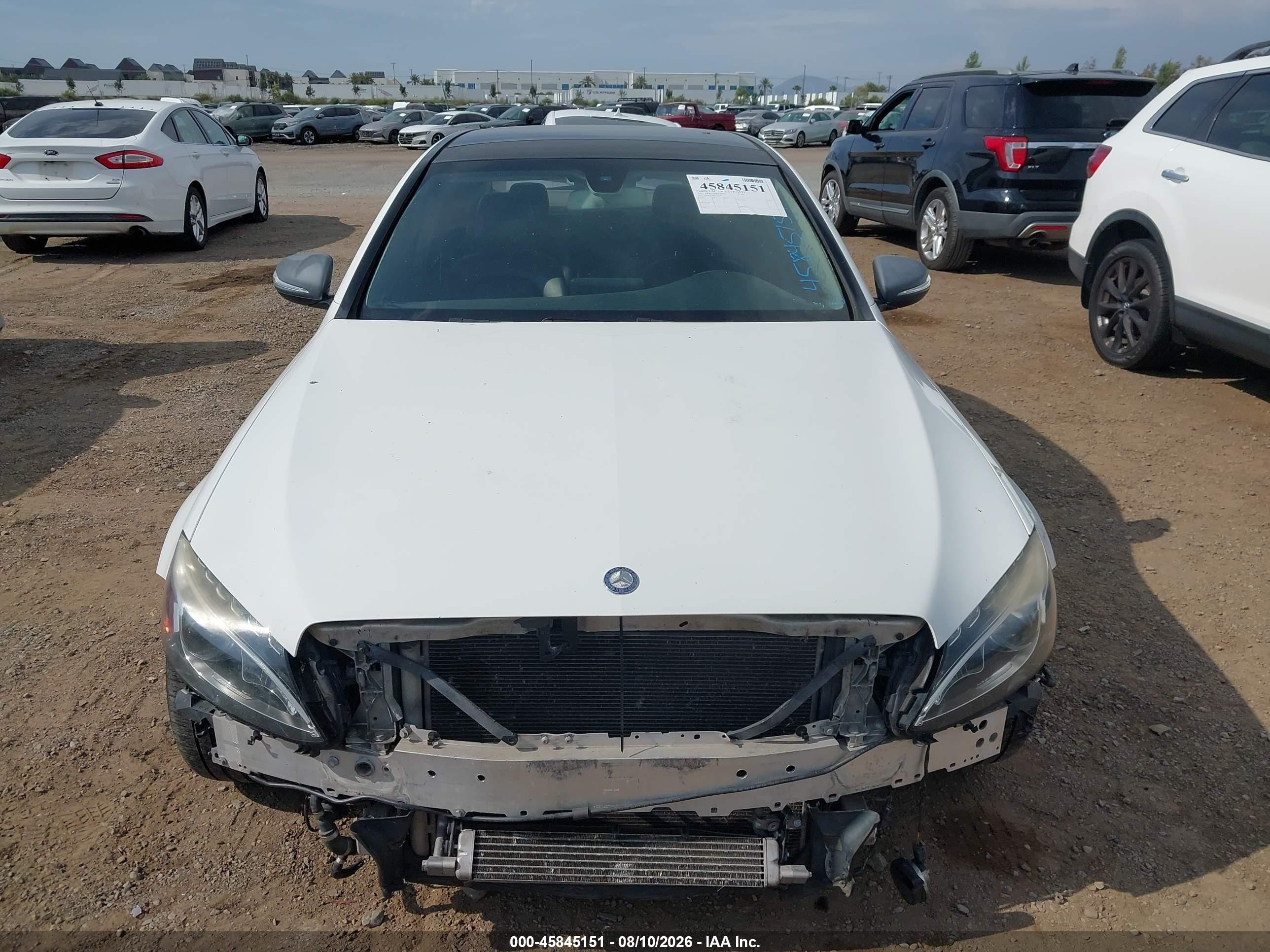 2015 Mercedes-benz C 300 4matic White vin: 55SWF4KB4FU021697