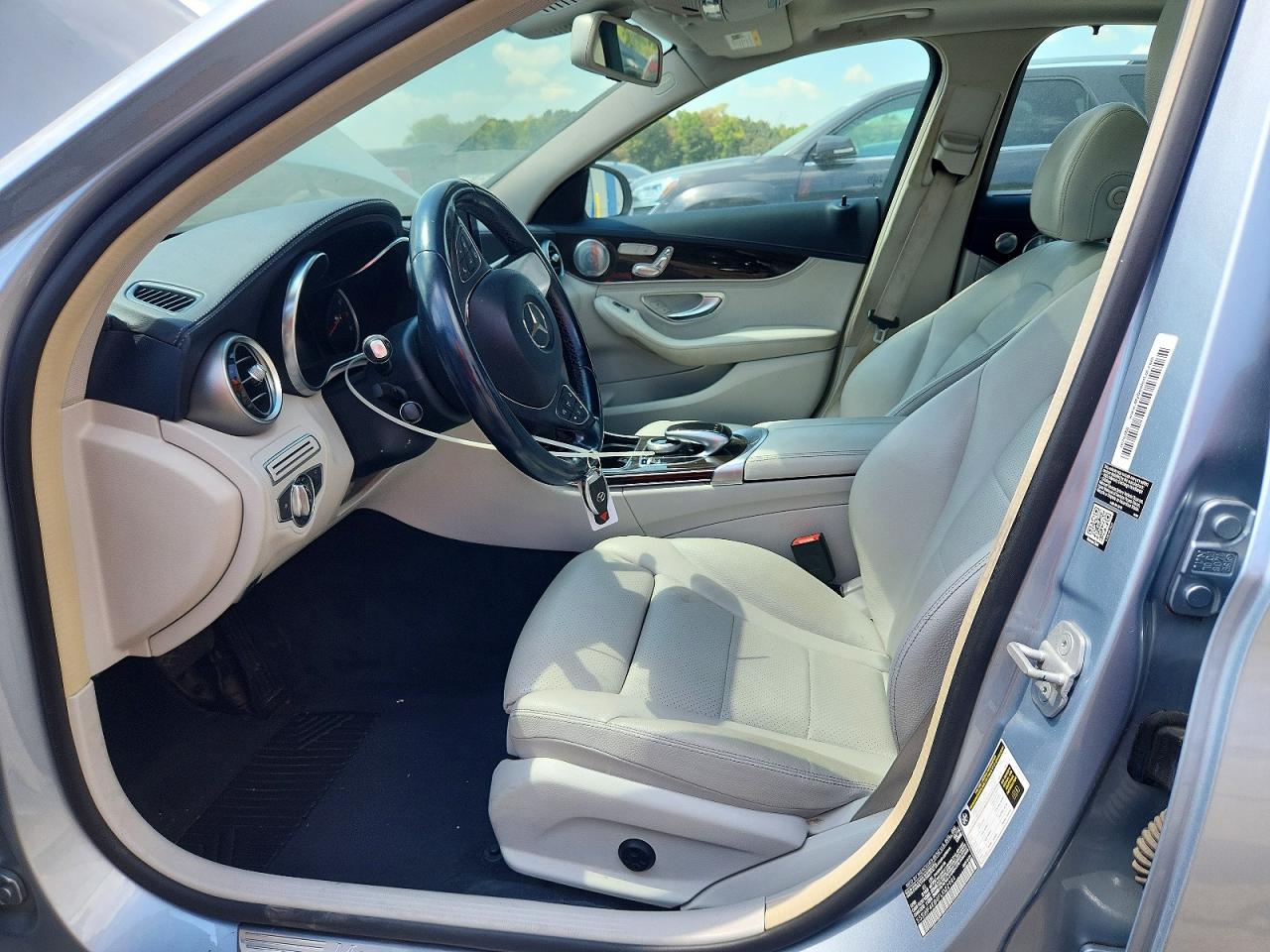 2015 Mercedes-benz C 300 4matic Silver vin: 55SWF4KB4FU022994
